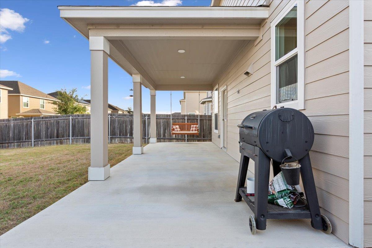 1005 Brambles Dr, Georgetown, TX 78626