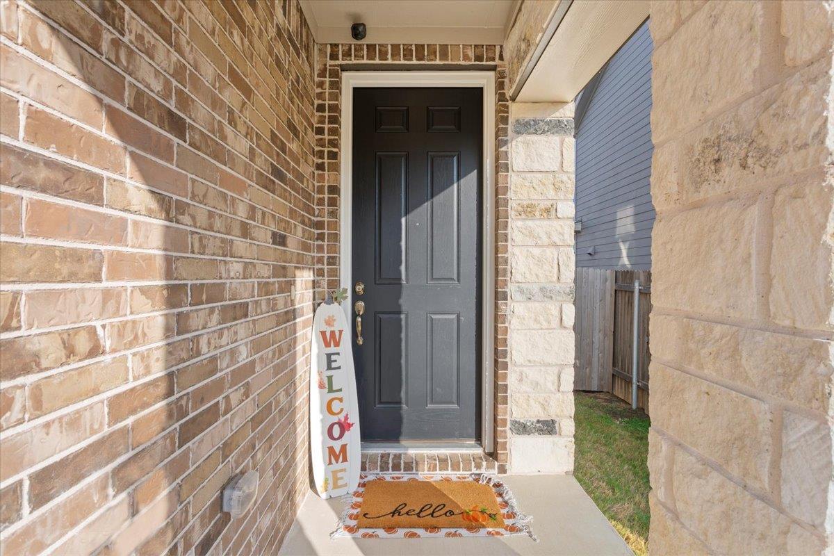 1005 Brambles Dr, Georgetown, TX 78626