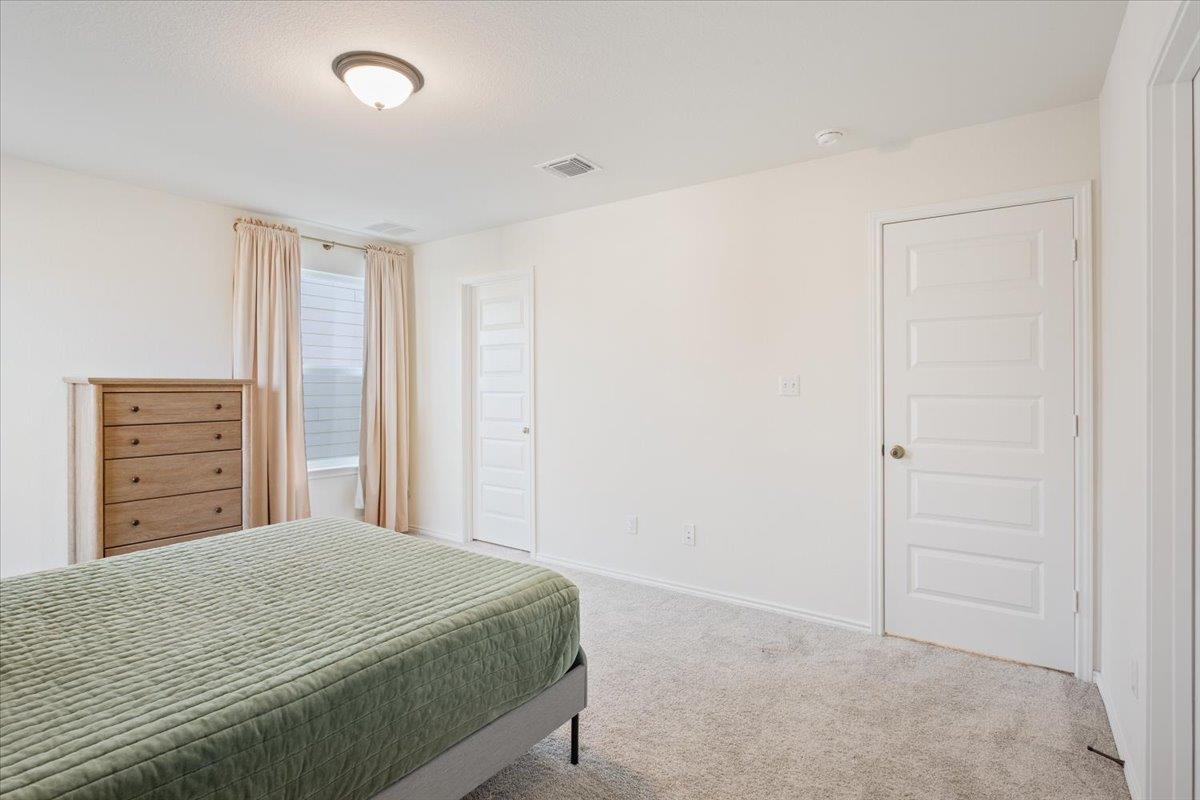 1005 Brambles Dr, Georgetown, TX 78626