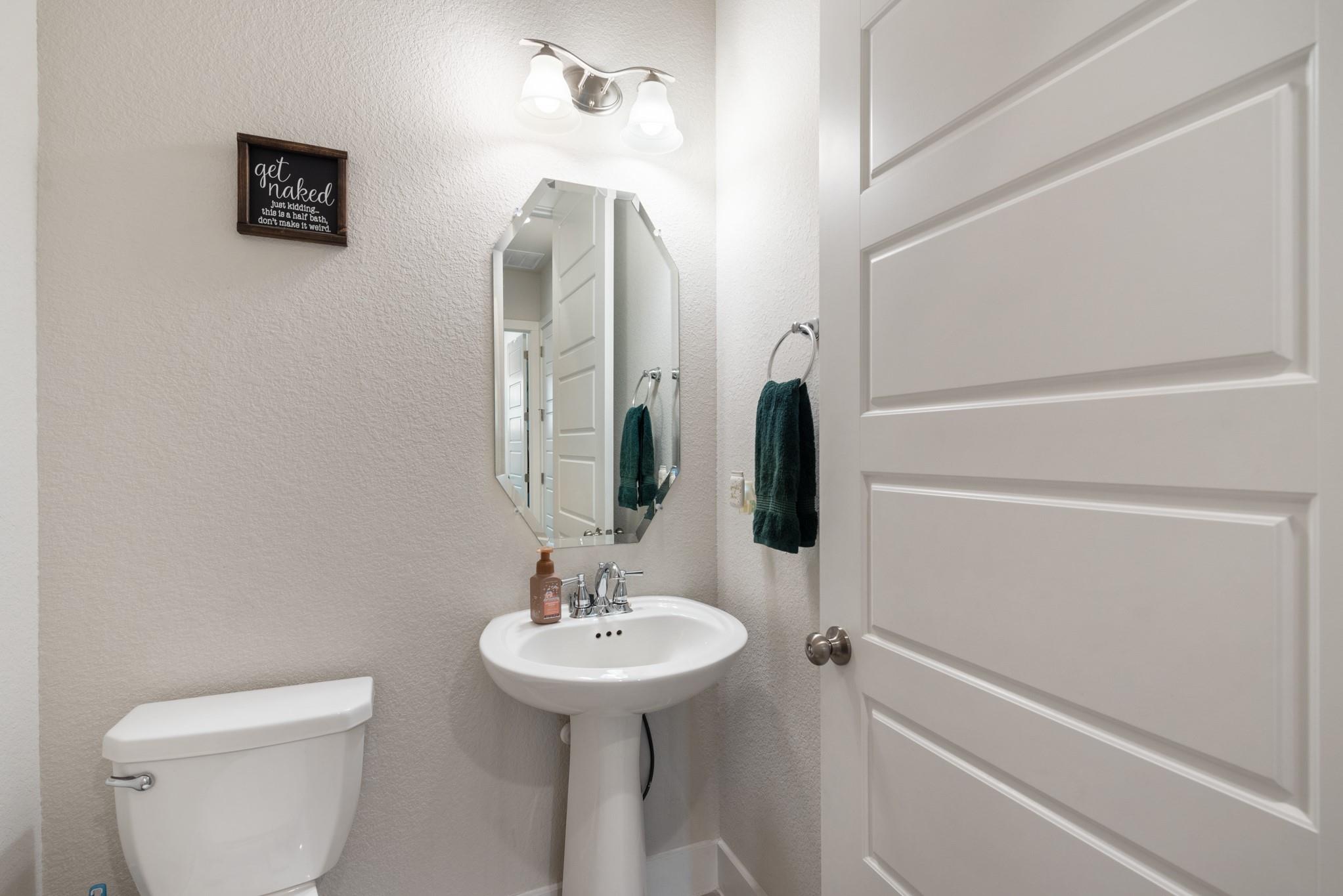 216 Emerald Garden Rd, San Marcos, TX 78666