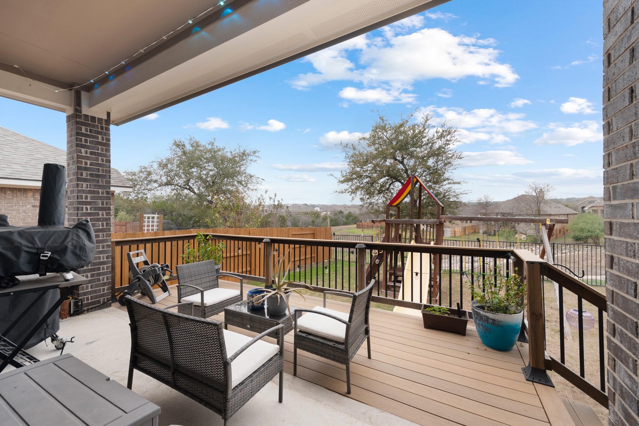 216 Emerald Garden Rd, San Marcos, TX 78666