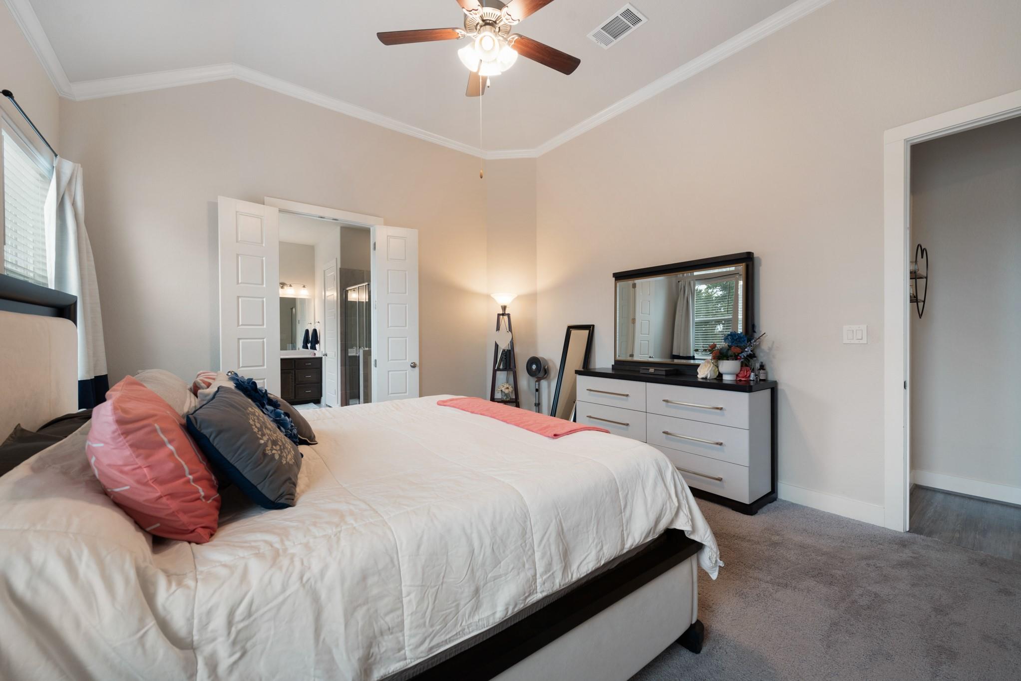 216 Emerald Garden Rd, San Marcos, TX 78666