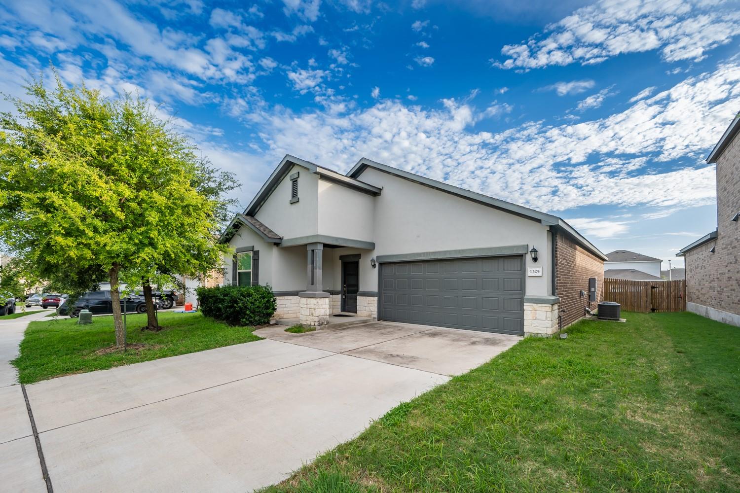 1325 Eagle Ray St, Leander, TX 78641