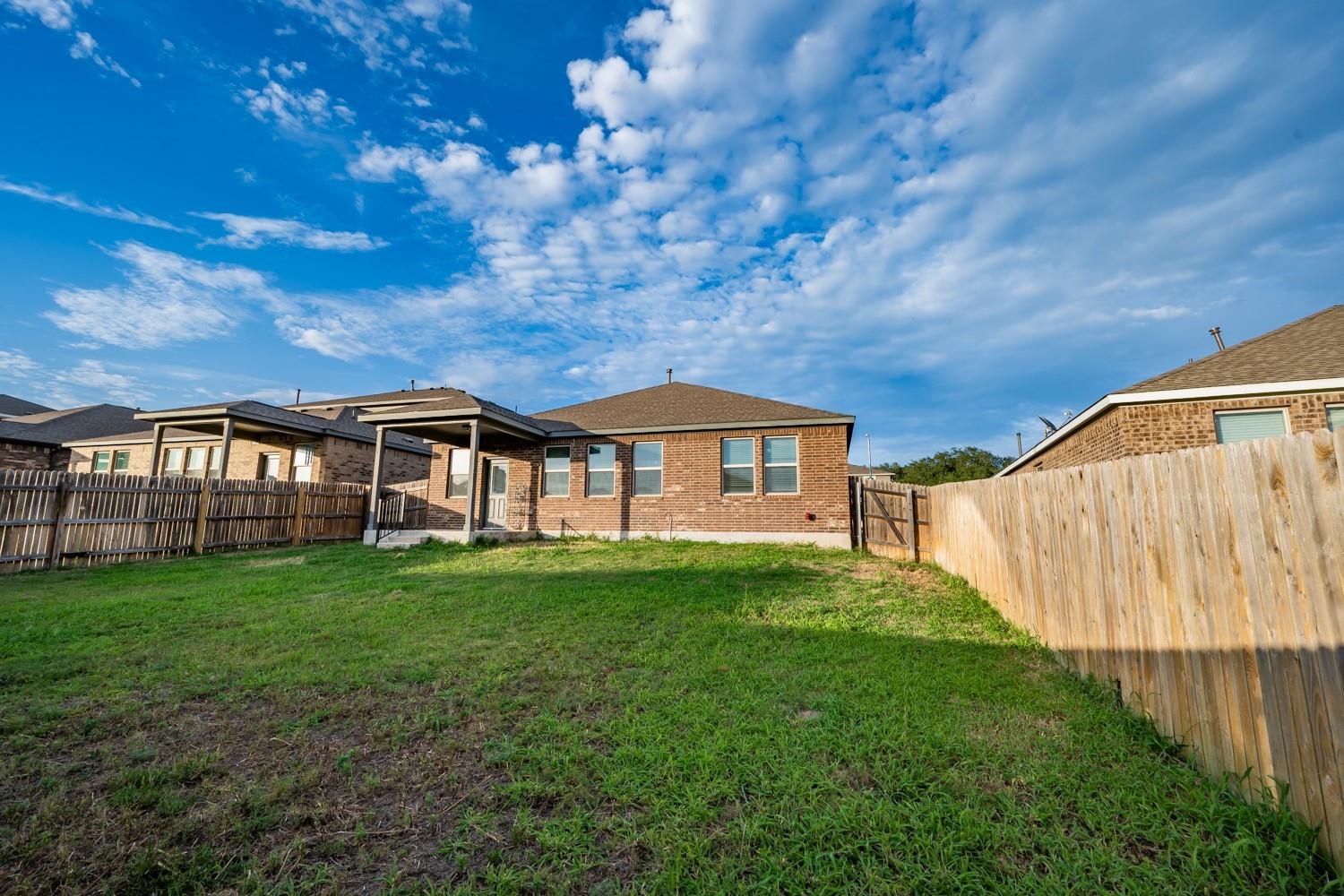 1325 Eagle Ray St, Leander, TX 78641