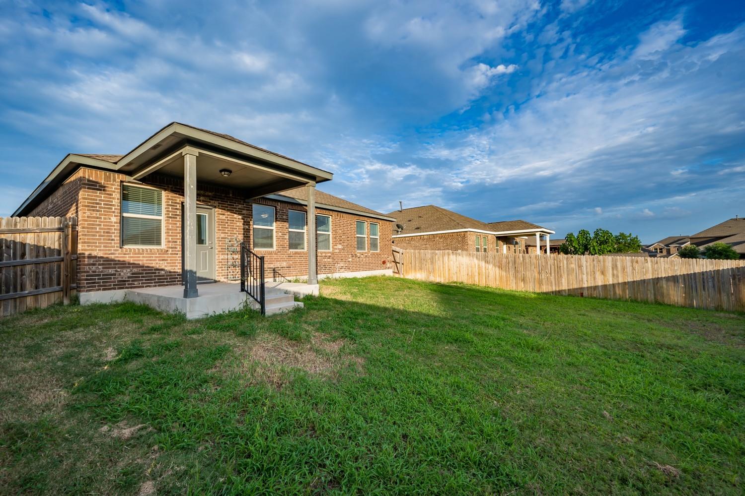 1325 Eagle Ray St, Leander, TX 78641