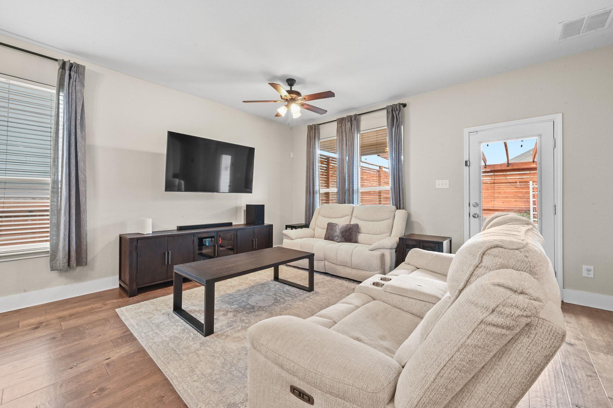 291 Jarbridge Dr, Kyle, TX 78640