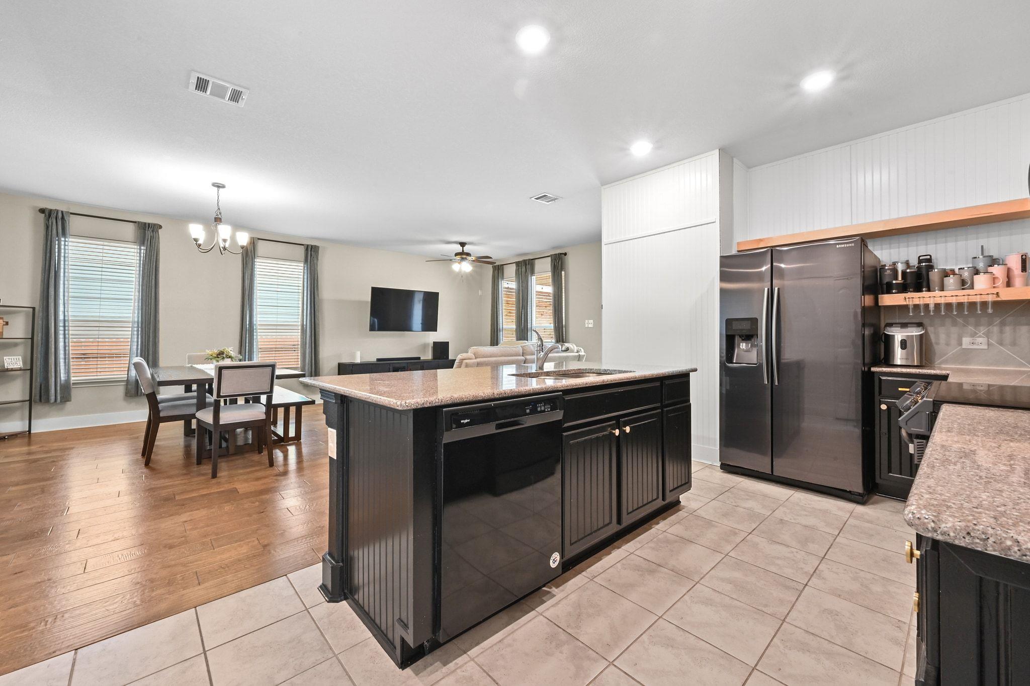 291 Jarbridge Dr, Kyle, TX 78640