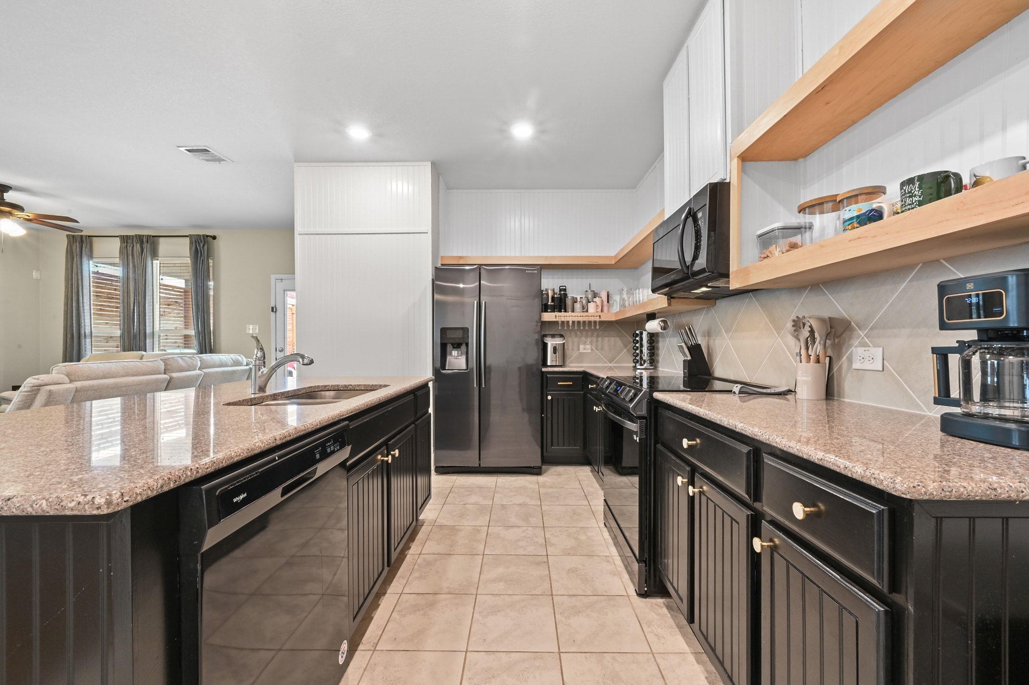 291 Jarbridge Dr, Kyle, TX 78640