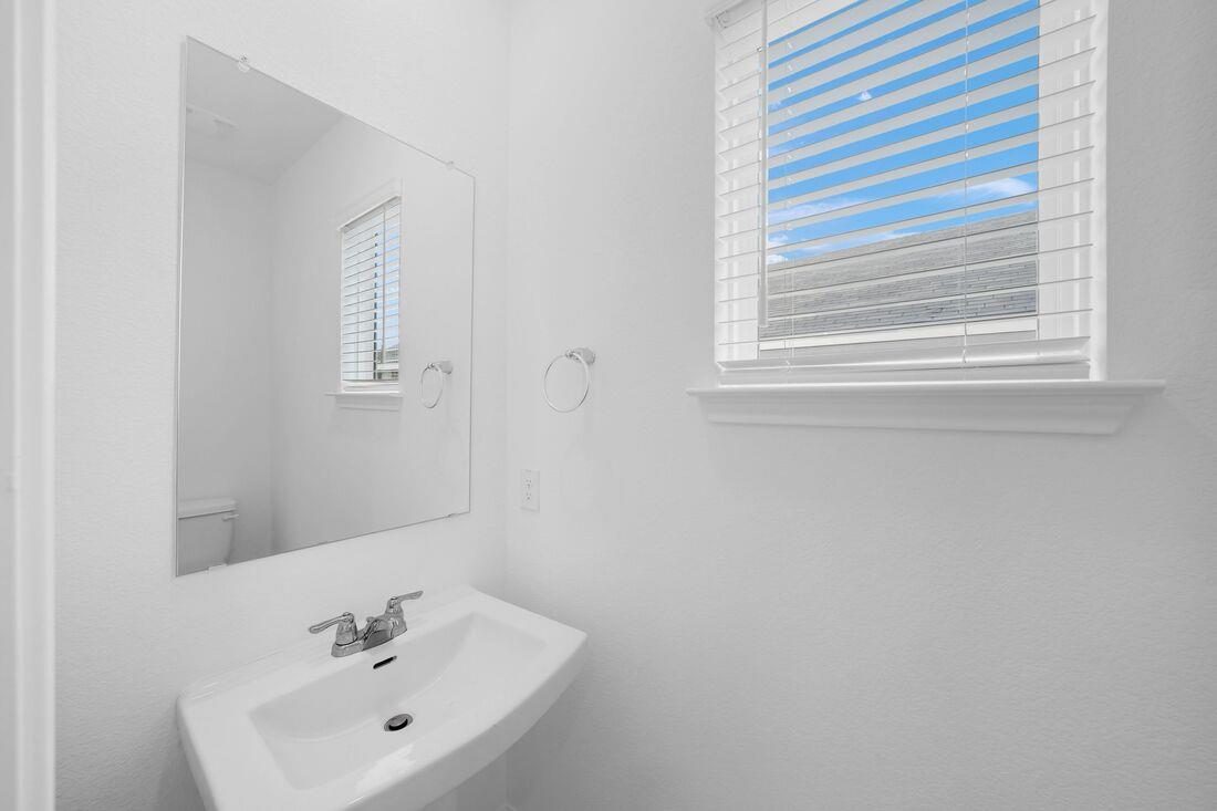 813 Drystone Trl, Liberty Hill, TX 78642