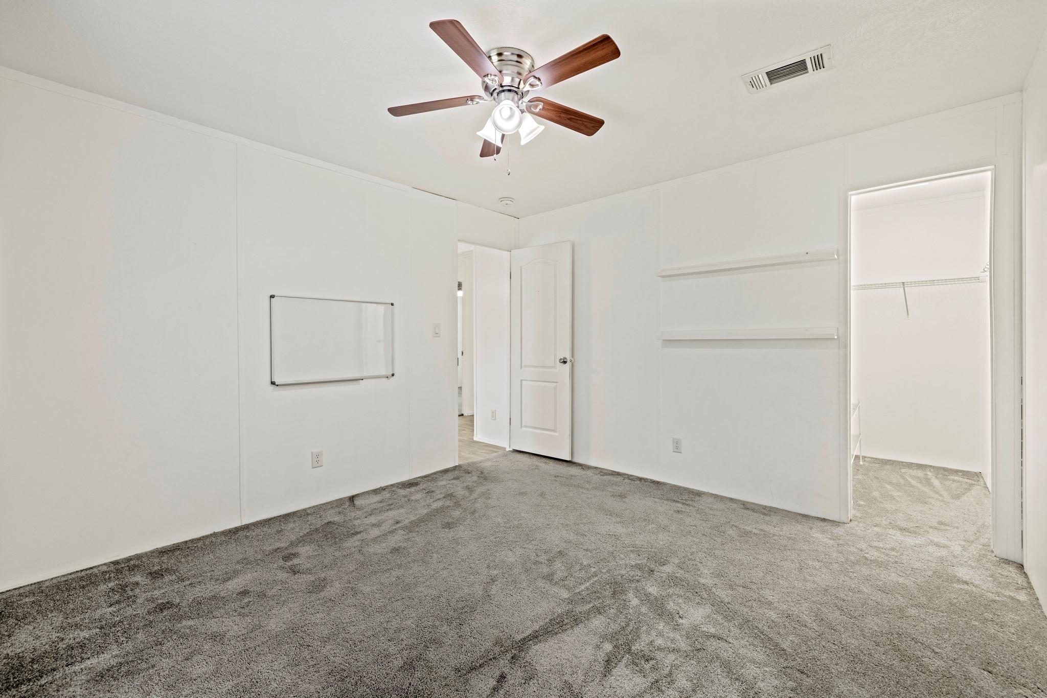 429 Spanish Oak Trl, Harper, TX 78631