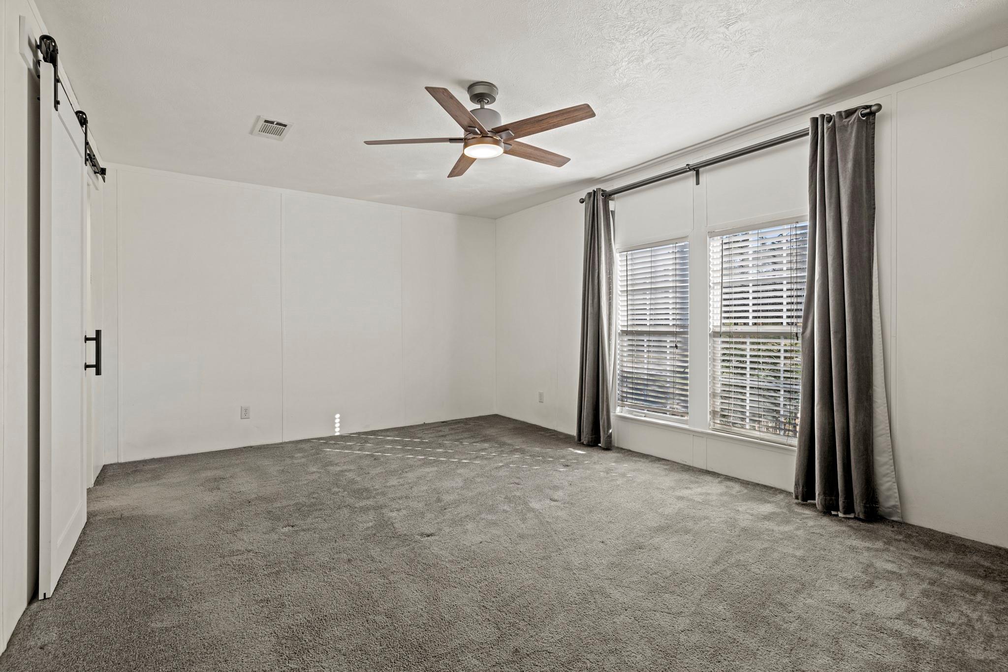 429 Spanish Oak Trl, Harper, TX 78631