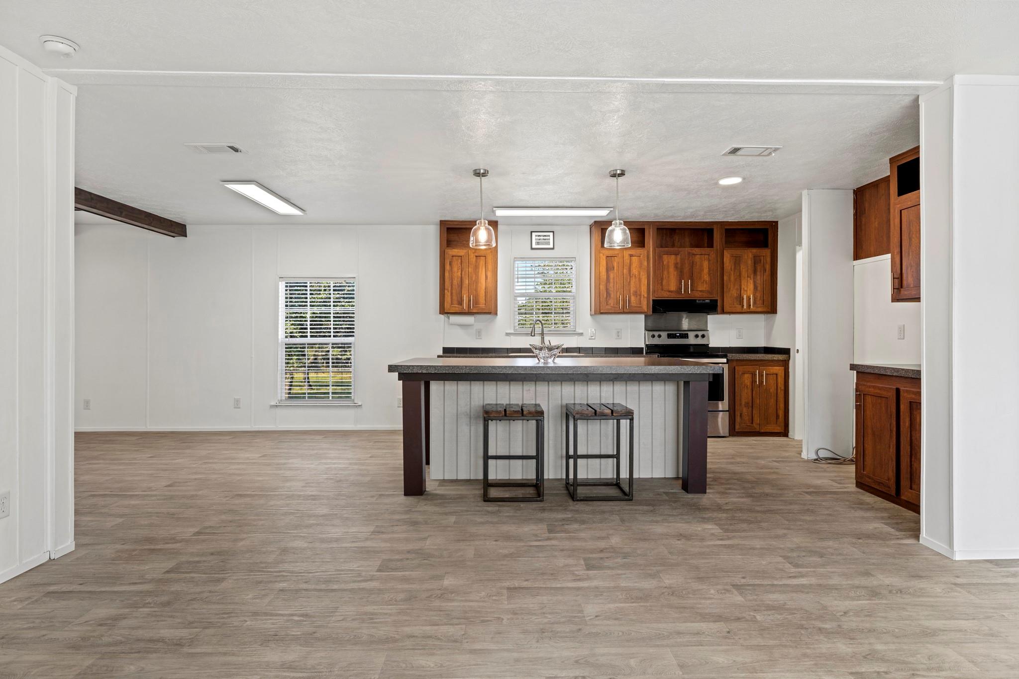 429 Spanish Oak Trl, Harper, TX 78631