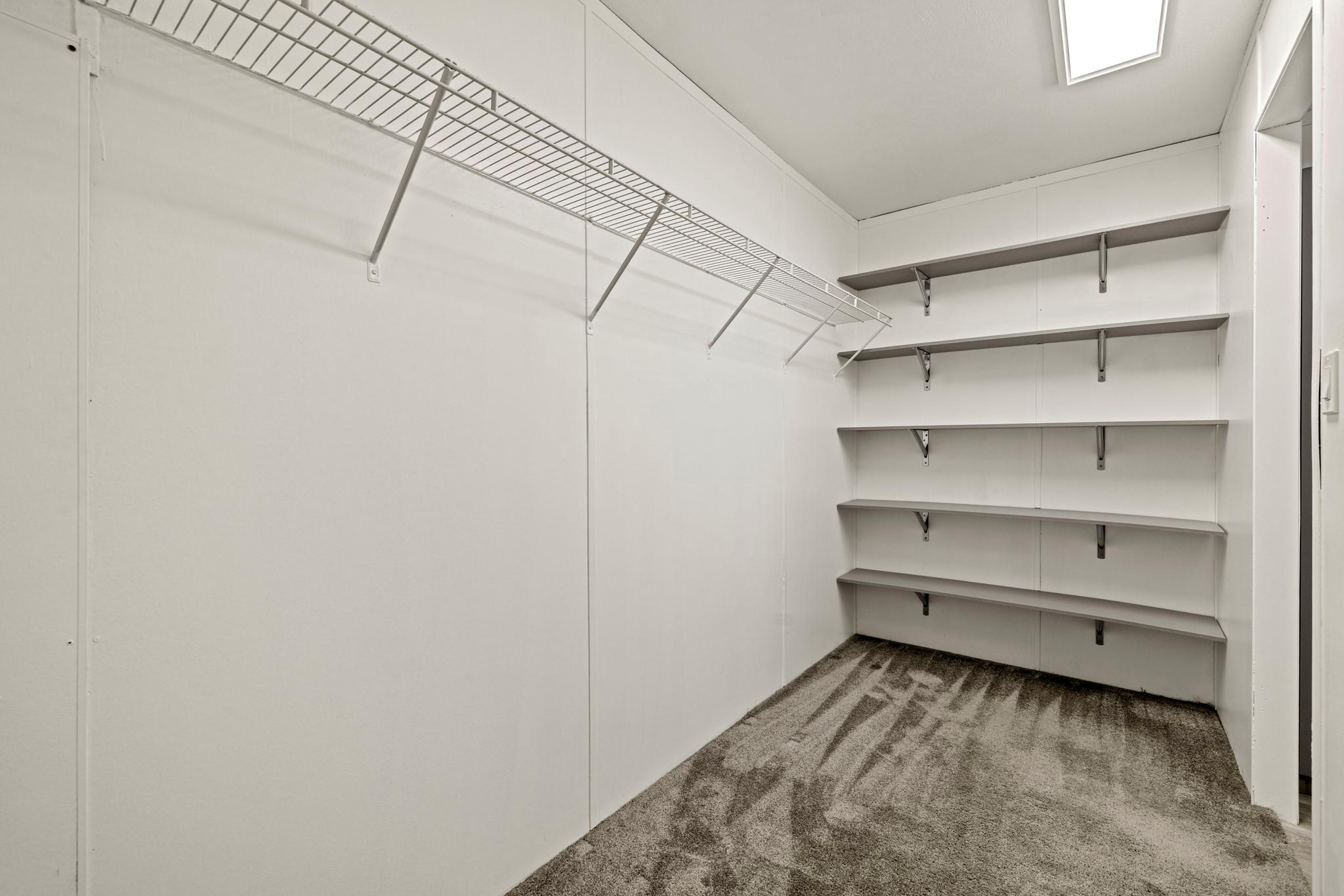 429 Spanish Oak Trl, Harper, TX 78631