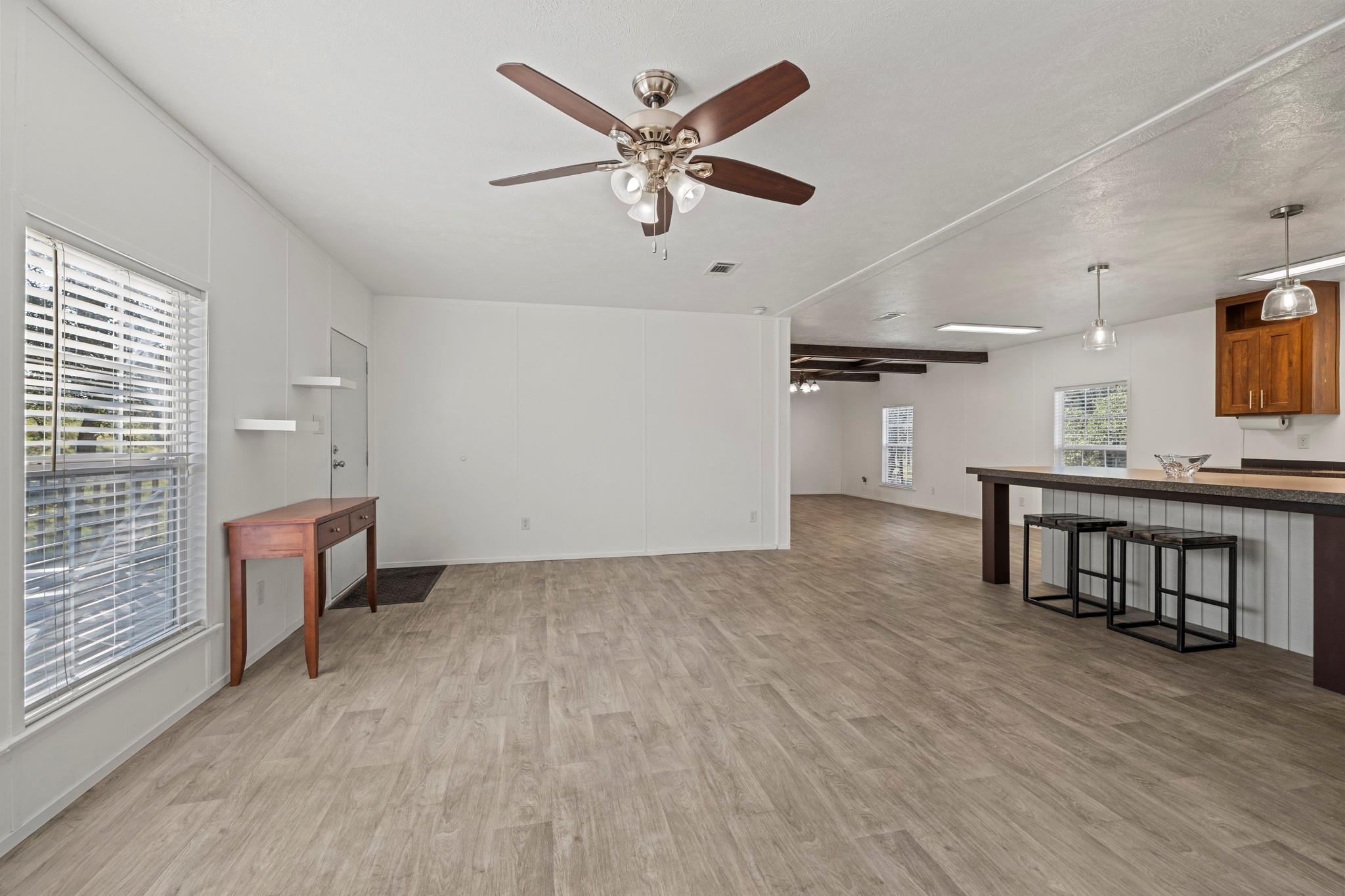 429 Spanish Oak Trl, Harper, TX 78631