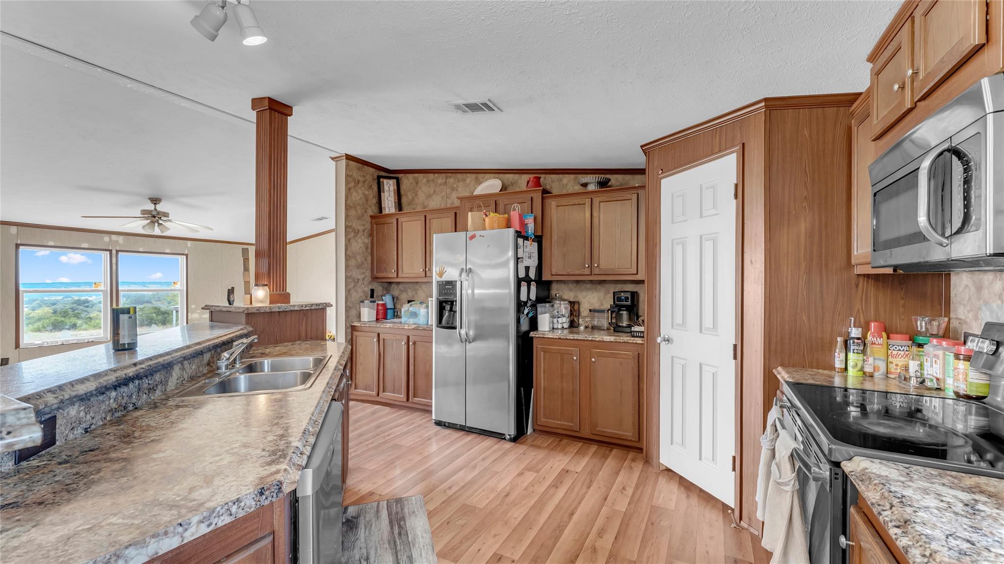 3527 N US Hwy 281, Burnet, TX 78611