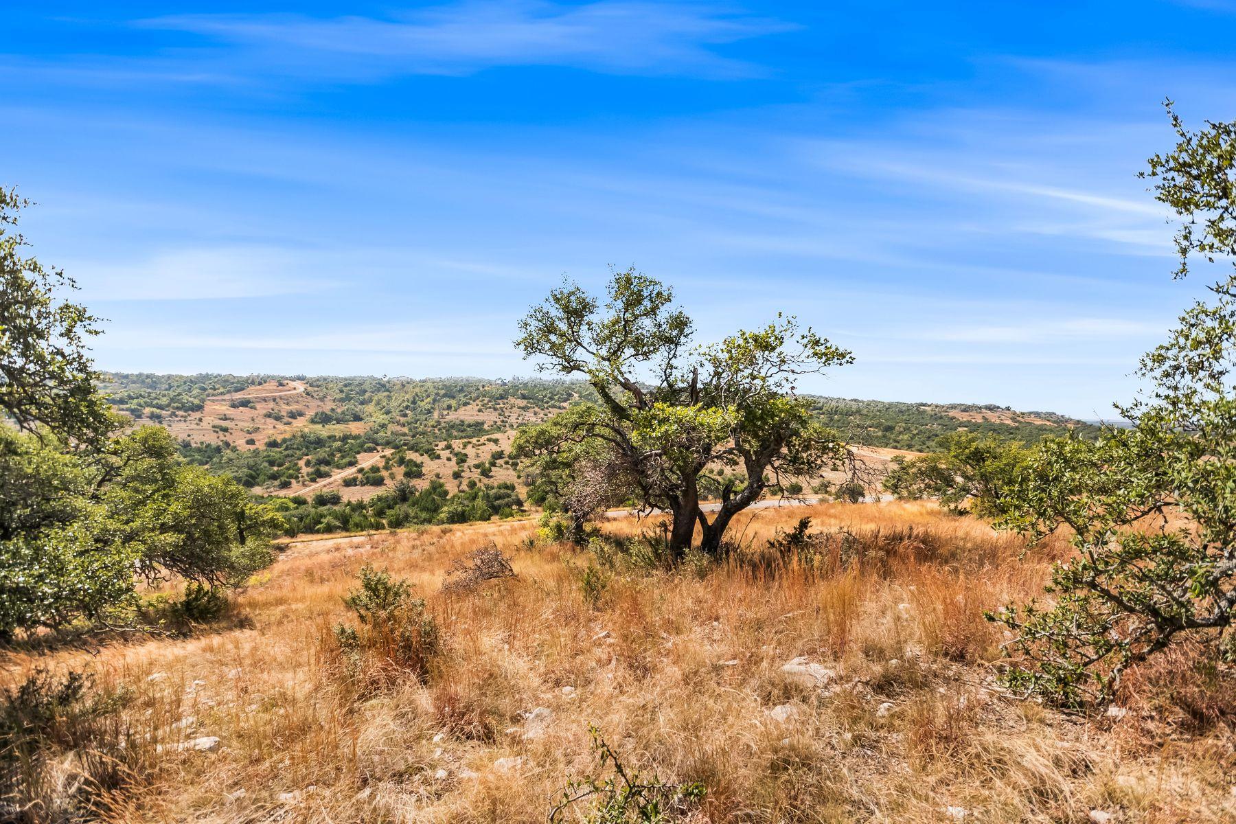 226 S Walnut Springs Rd, Johnson City, TX 78636