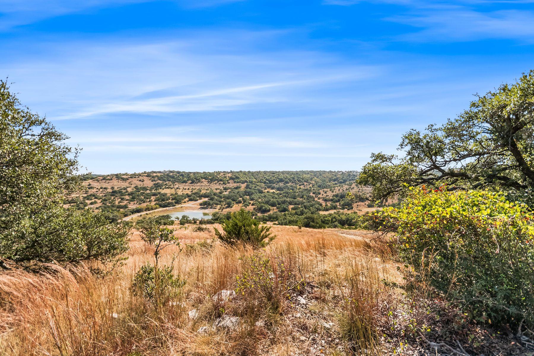 226 S Walnut Springs Rd, Johnson City, TX 78636