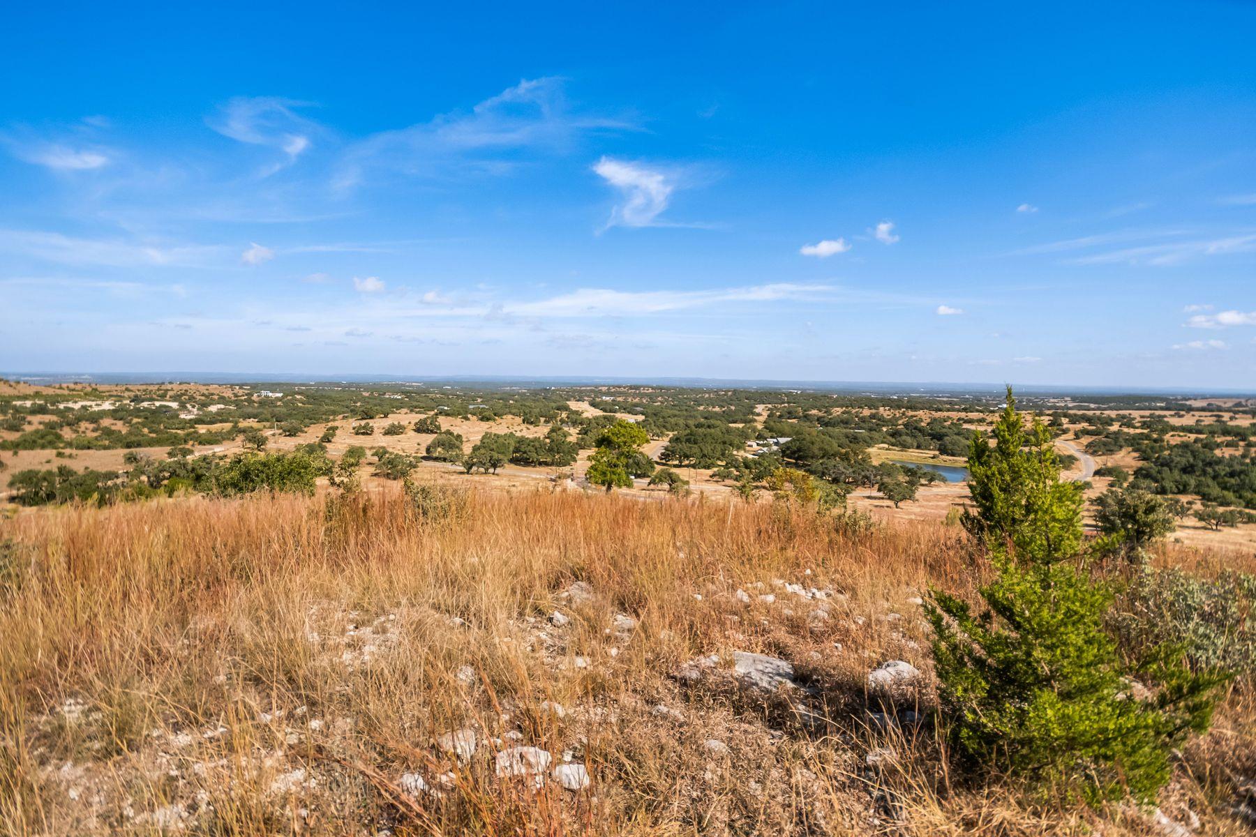 226 S Walnut Springs Rd, Johnson City, TX 78636