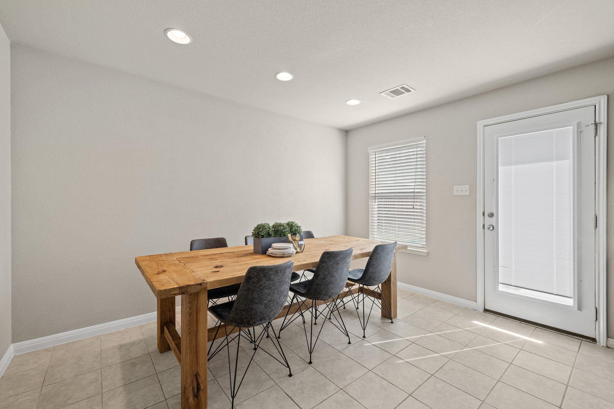 464 S Brook Dr, Leander, TX 78641