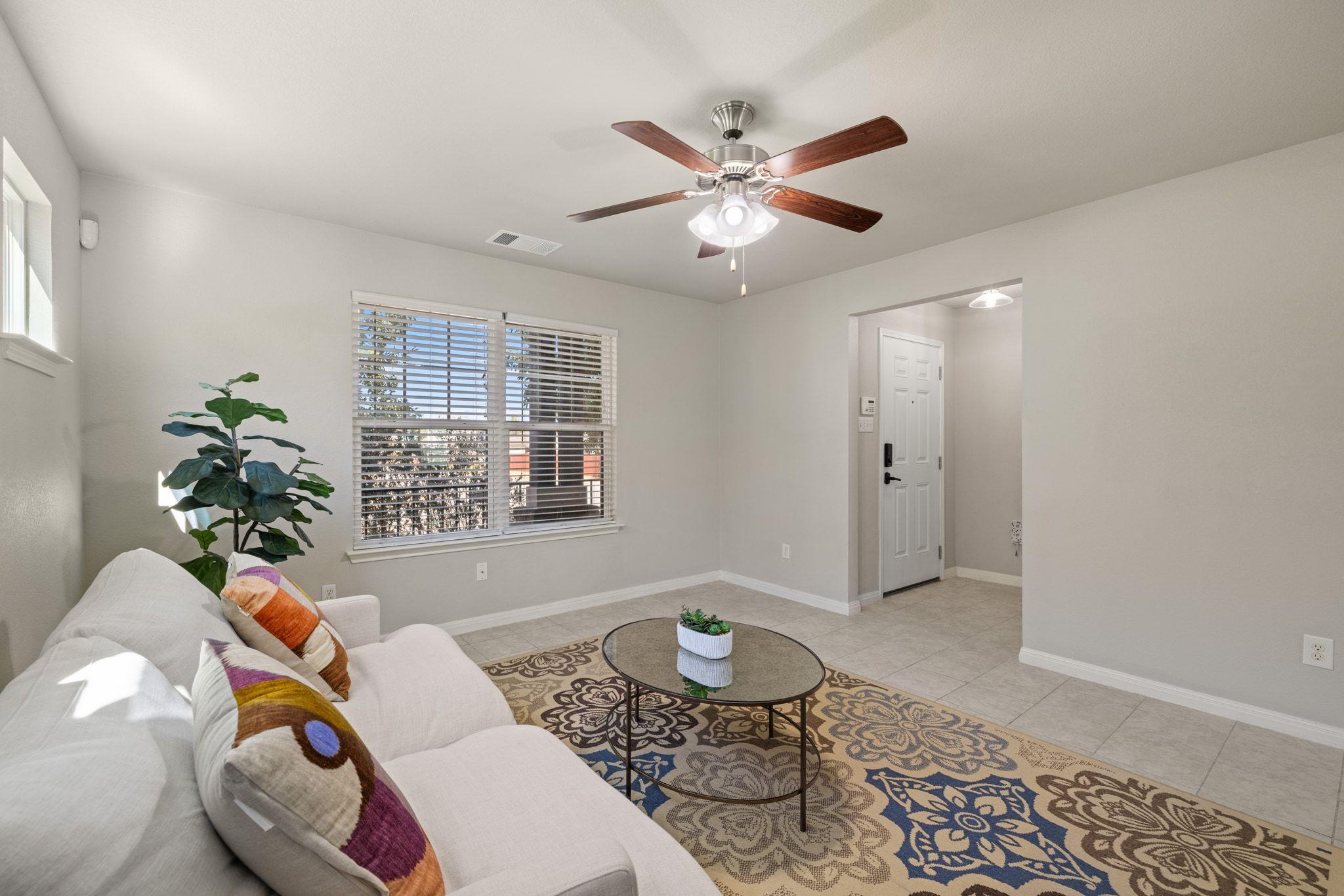 464 S Brook Dr, Leander, TX 78641