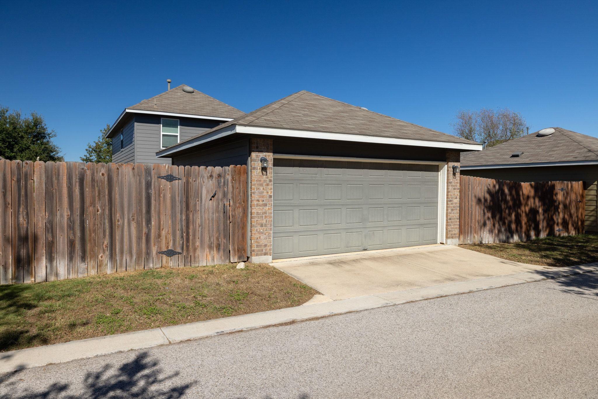 464 S Brook Dr, Leander, TX 78641