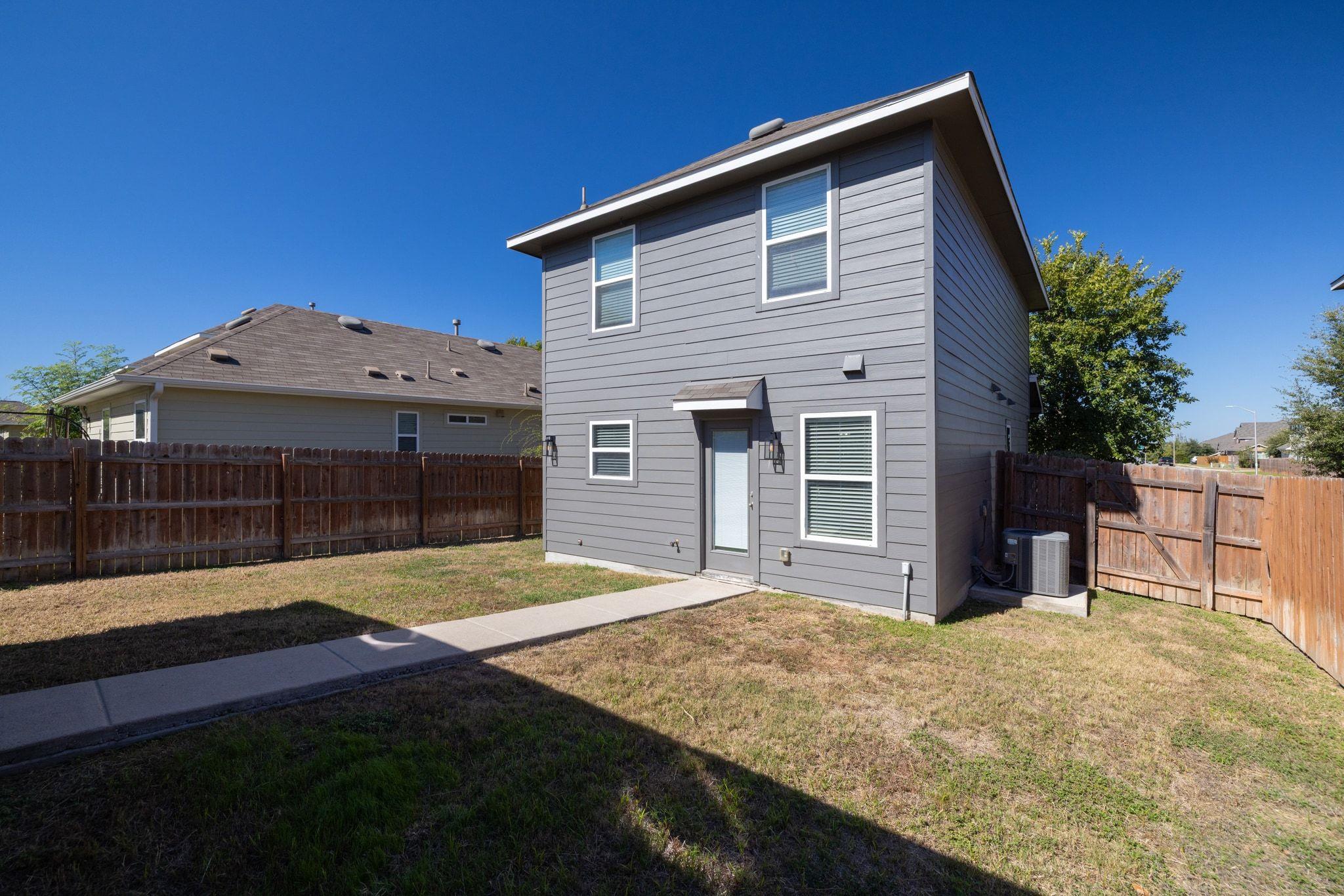 464 S Brook Dr, Leander, TX 78641