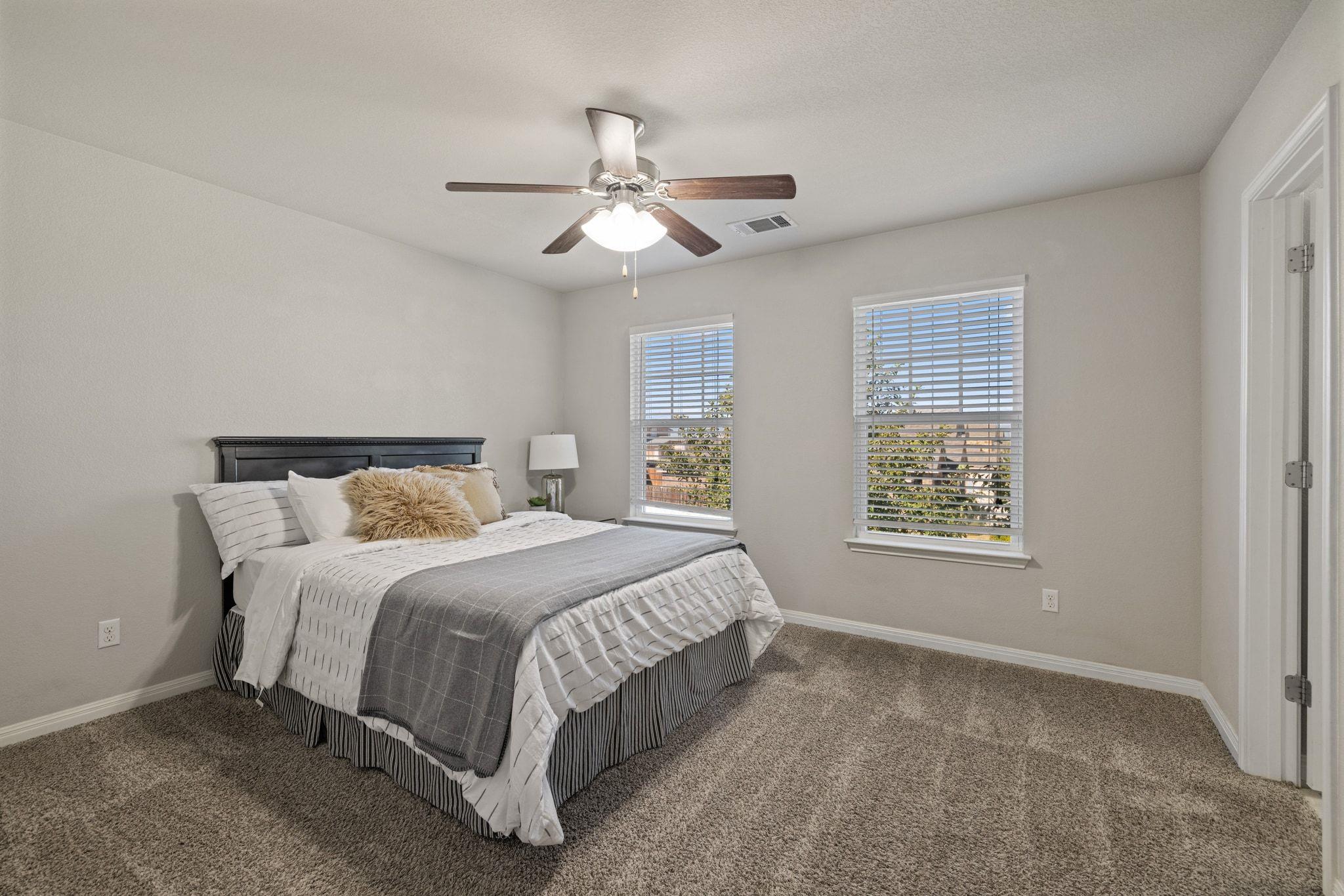 464 S Brook Dr, Leander, TX 78641