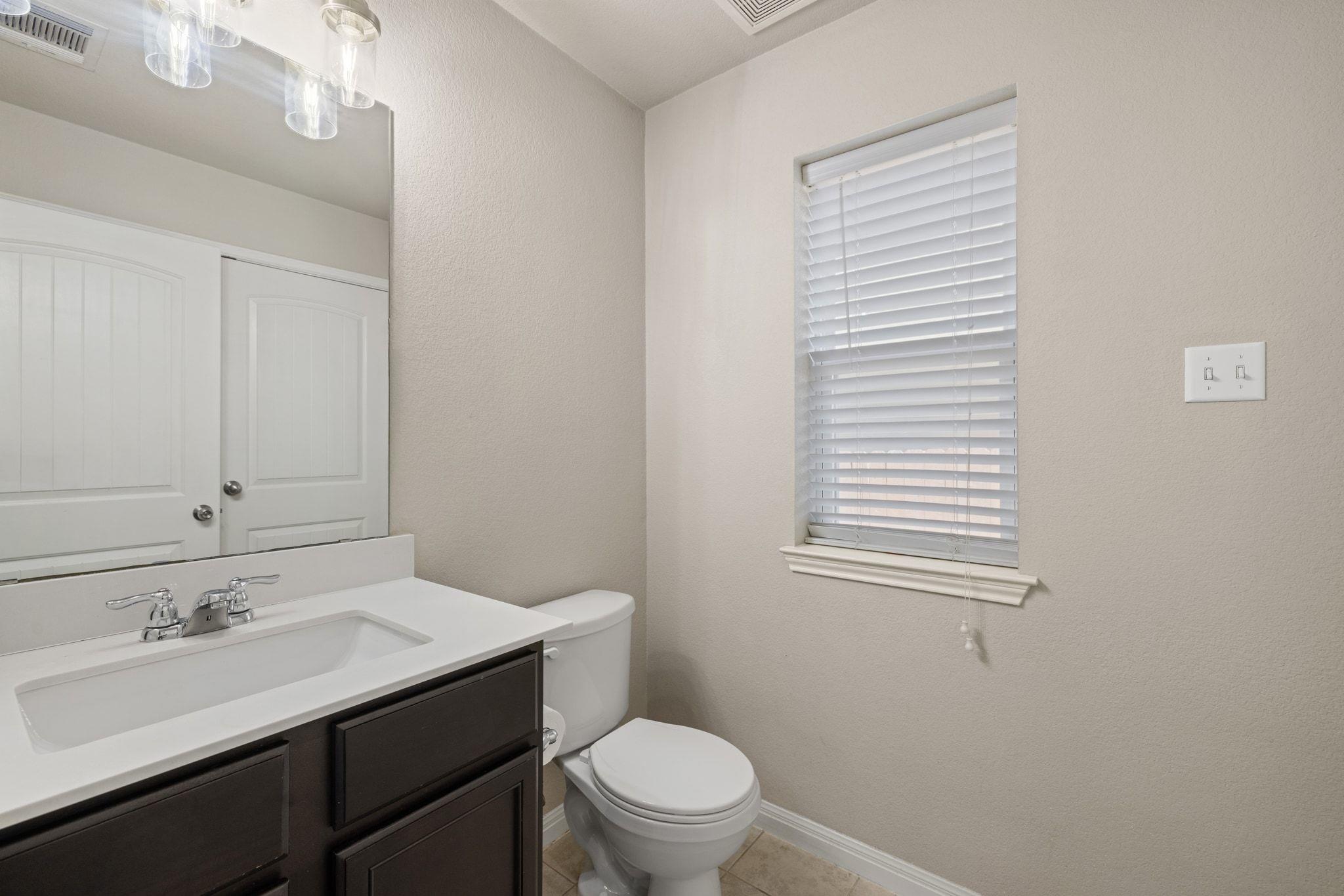 464 S Brook Dr, Leander, TX 78641