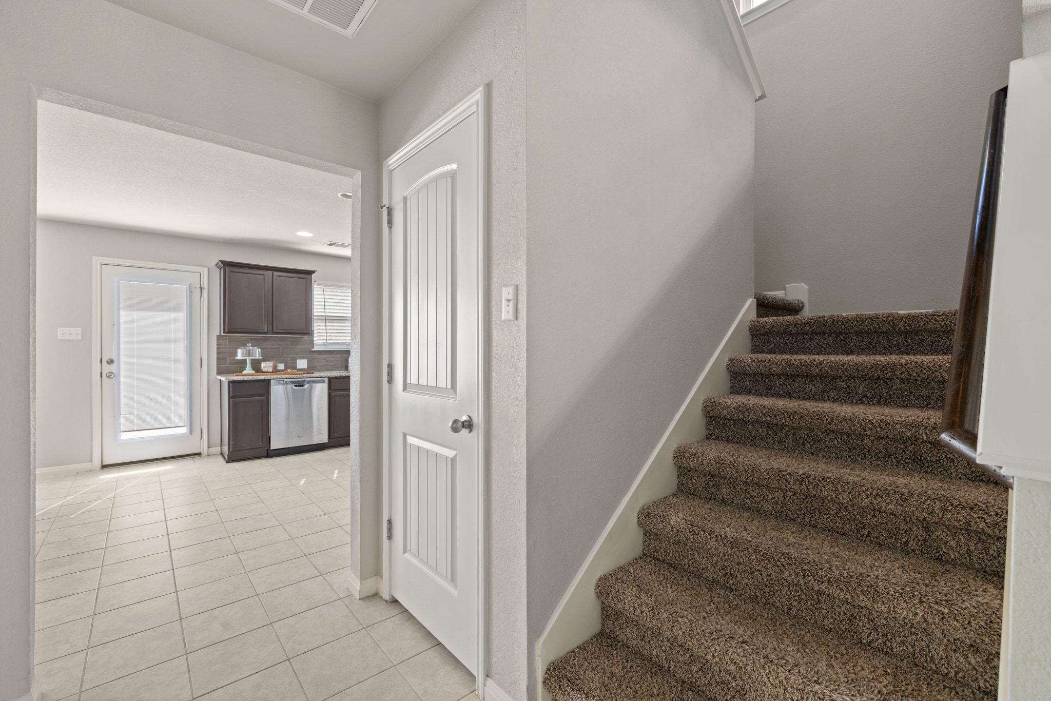 464 S Brook Dr, Leander, TX 78641