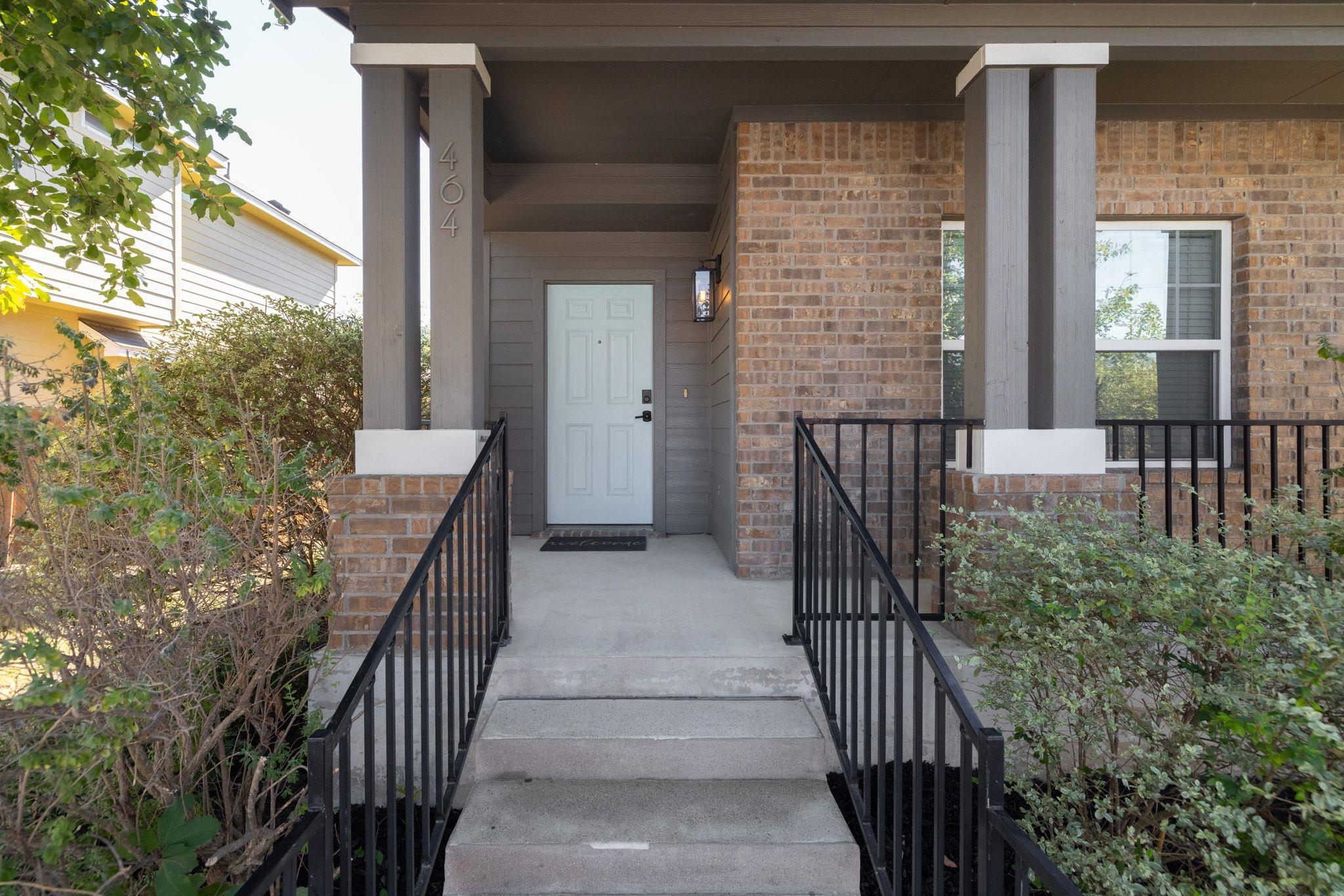 464 S Brook Dr, Leander, TX 78641