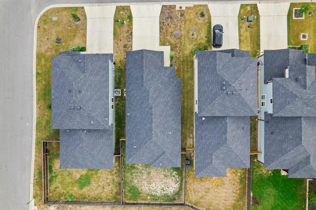 104 Katie Elder Dr, Jarrell, TX 76537