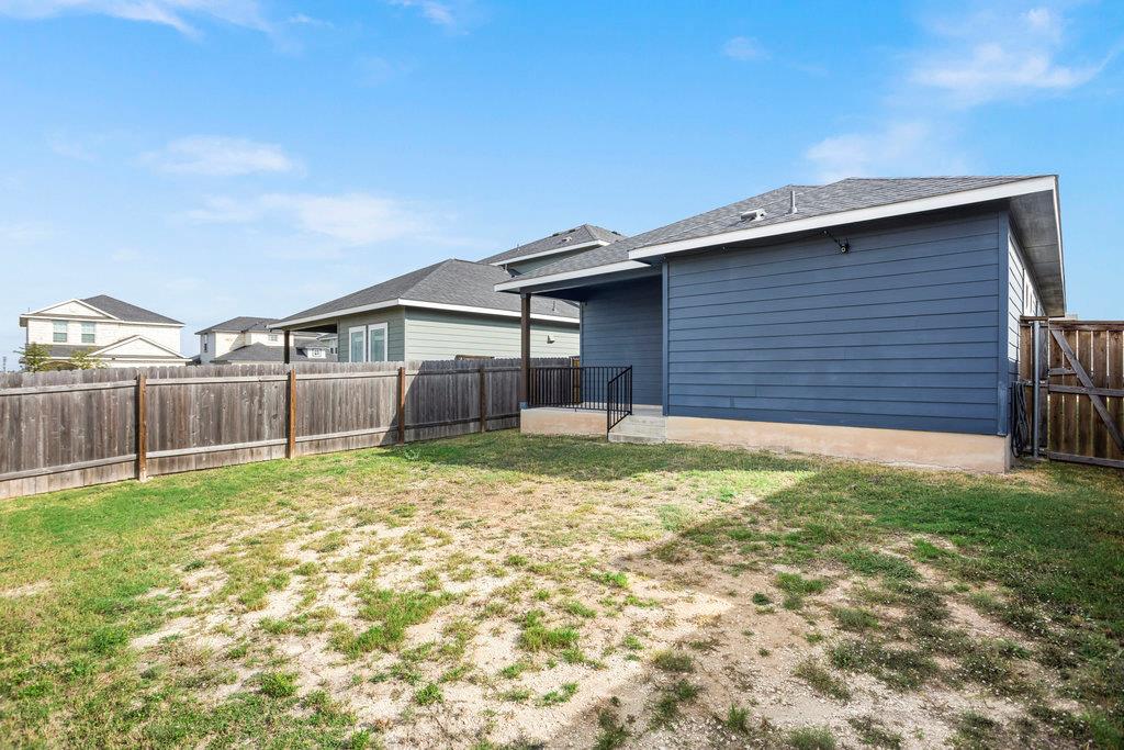 104 Katie Elder Dr, Jarrell, TX 76537