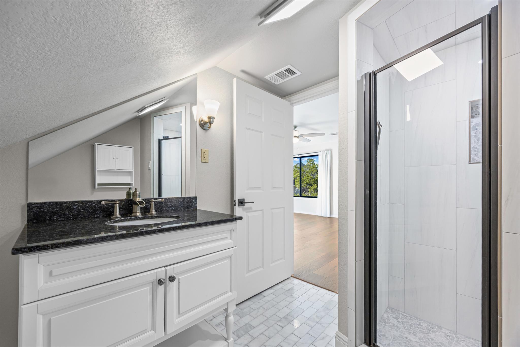 7404 Curly Leaf Cv, Austin, TX 78750