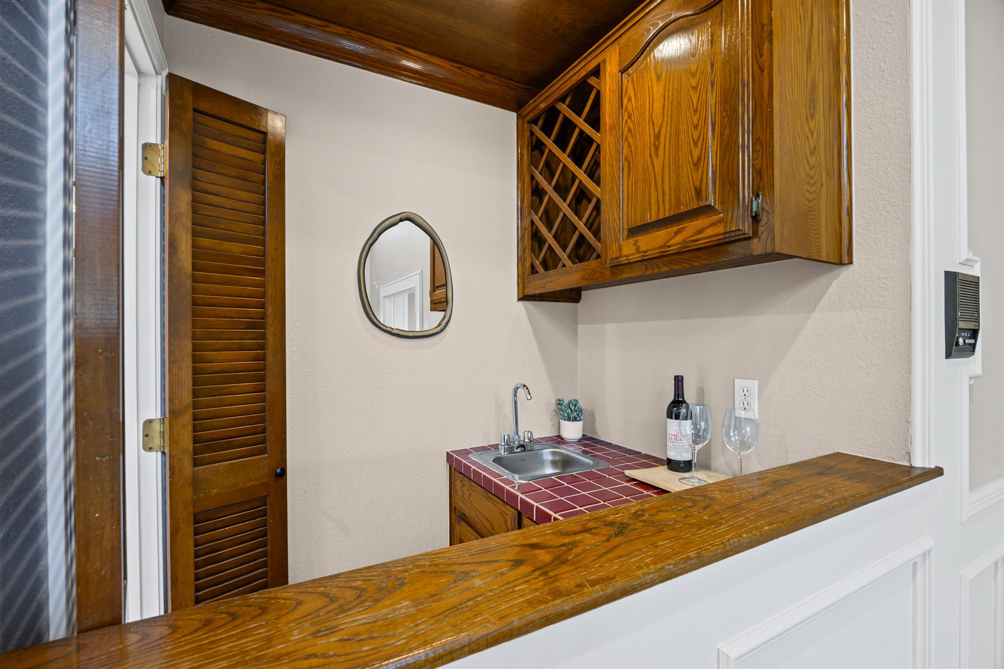 7404 Curly Leaf Cv, Austin, TX 78750