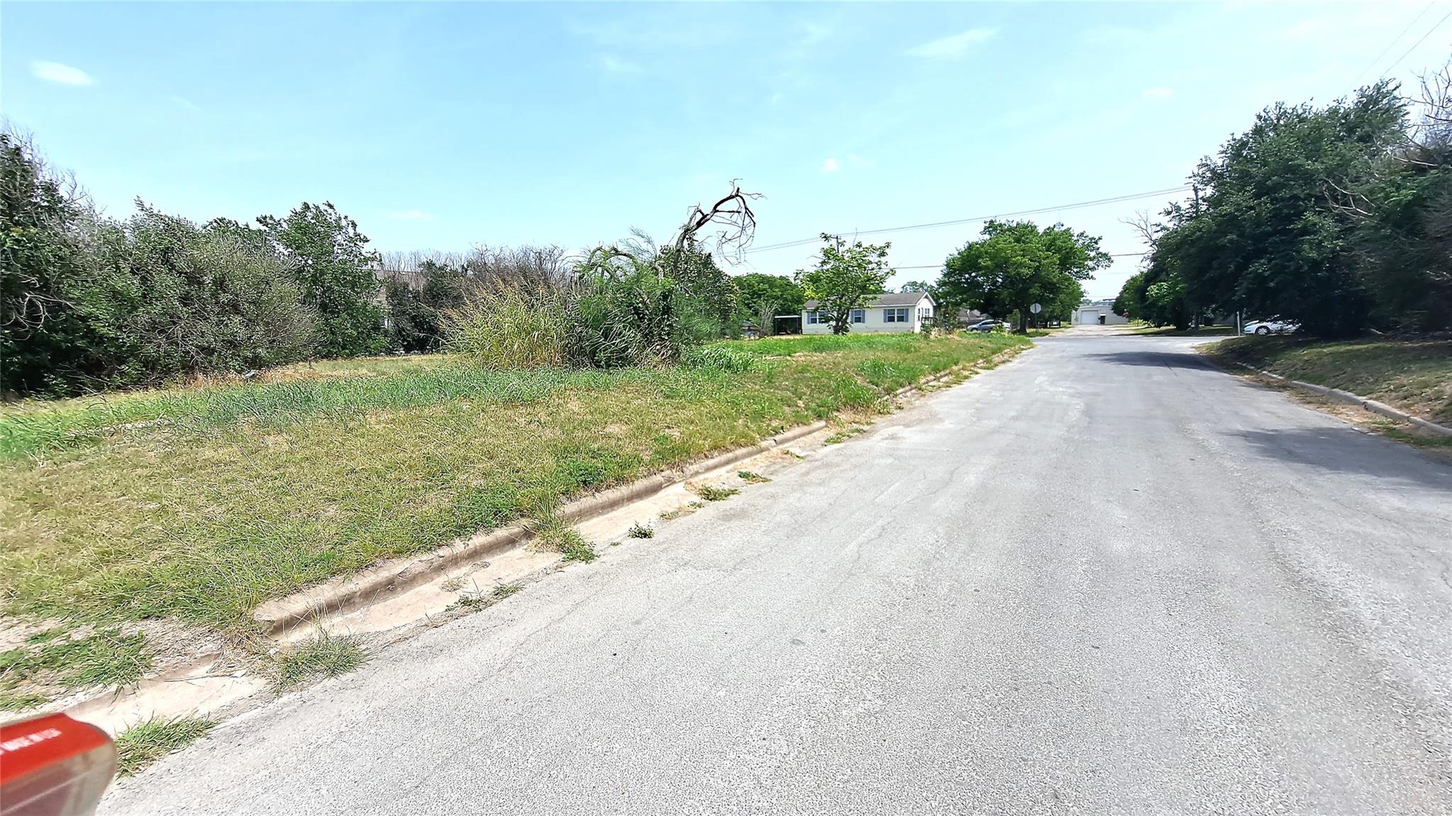 318 Burkett St, Taylor, TX 76574
