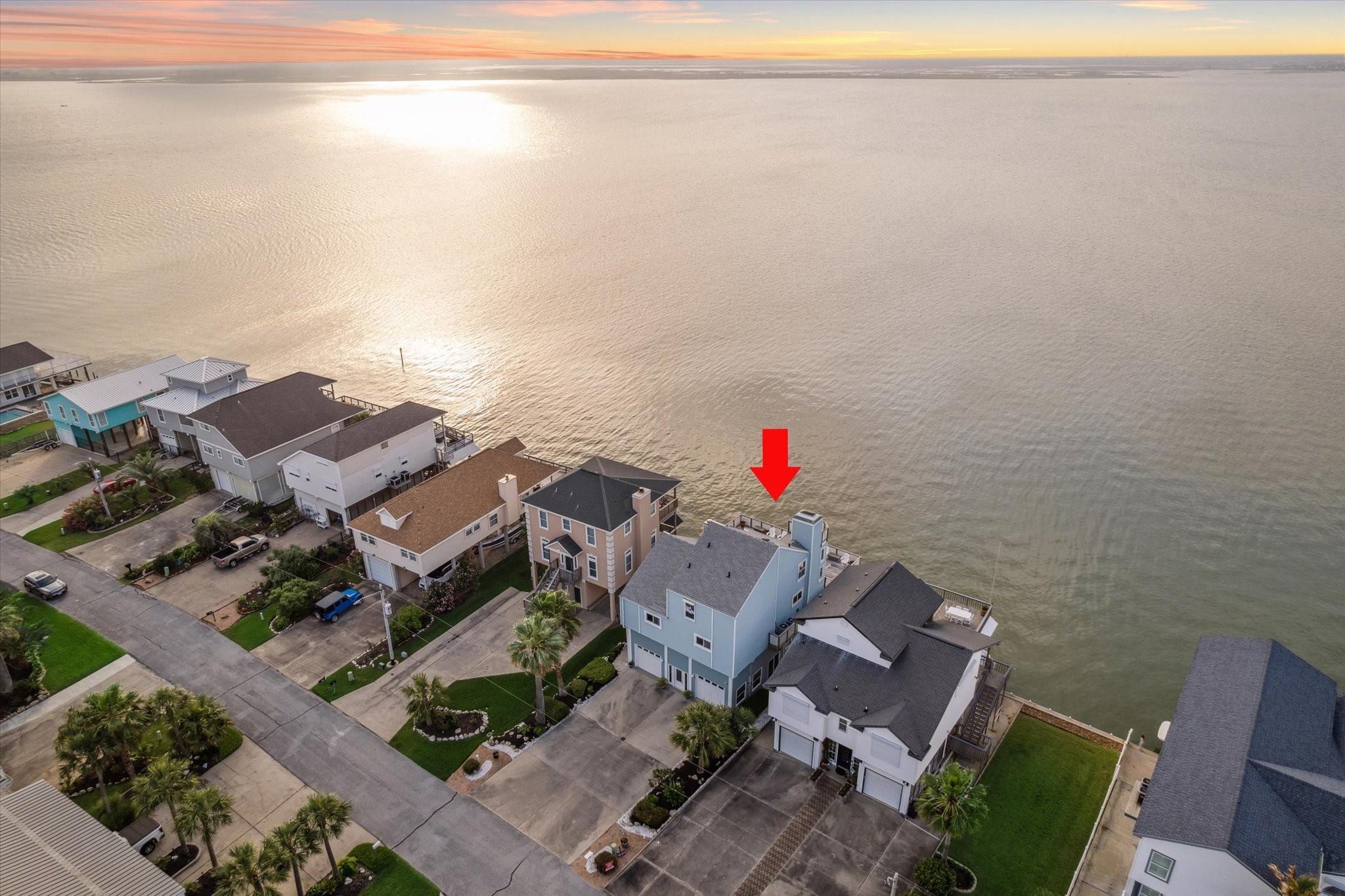 251 Isles End Rd, Galveston, TX 77554