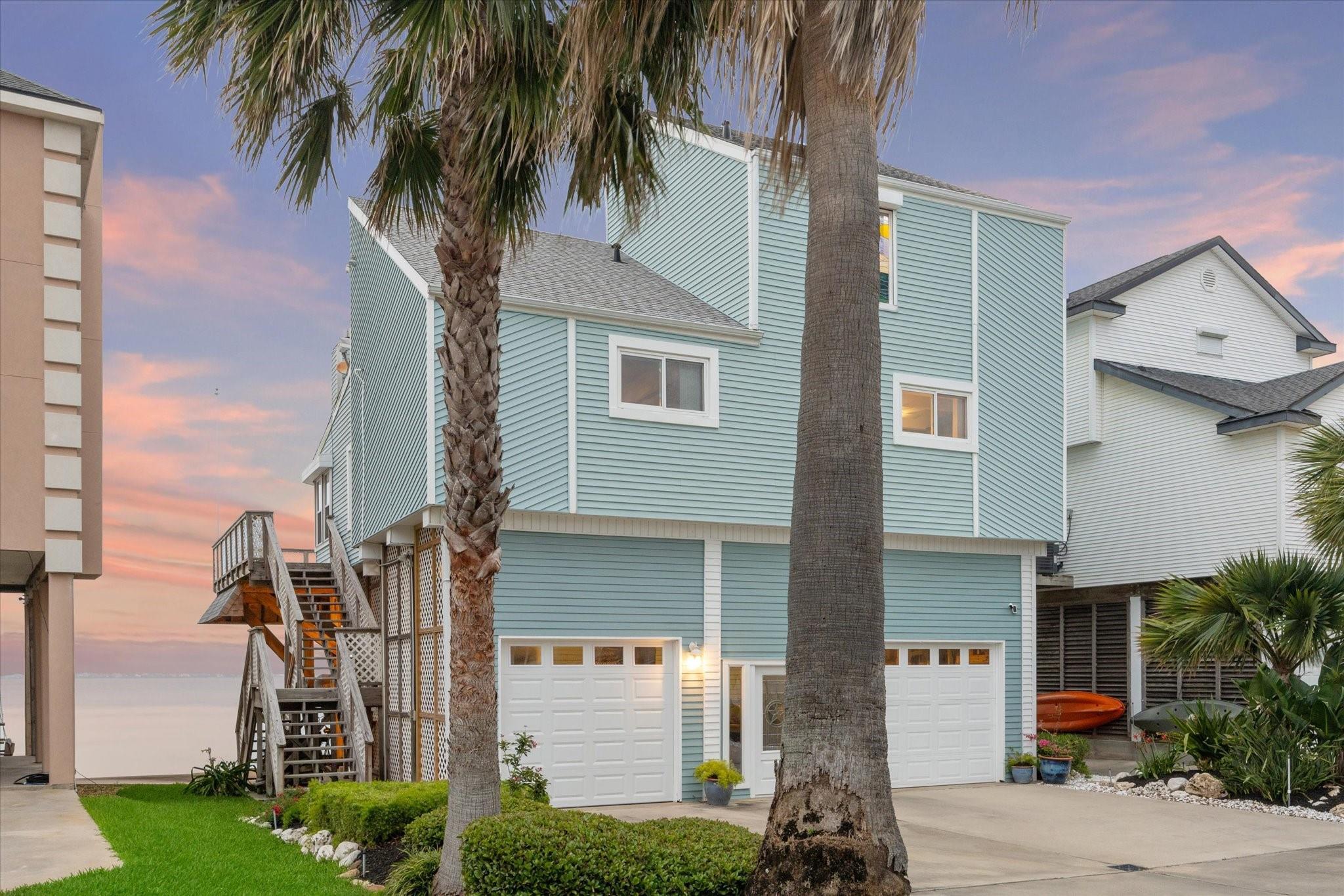 251 Isles End Rd, Galveston, TX 77554