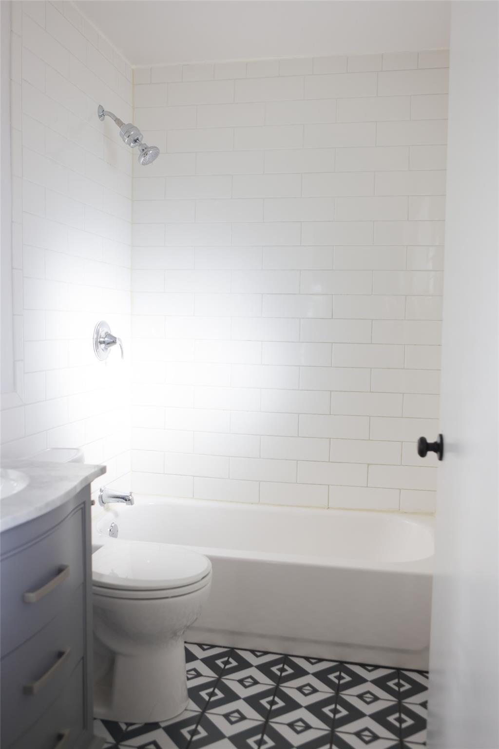 4815 Oldfort Hill Dr, Austin, TX 78723