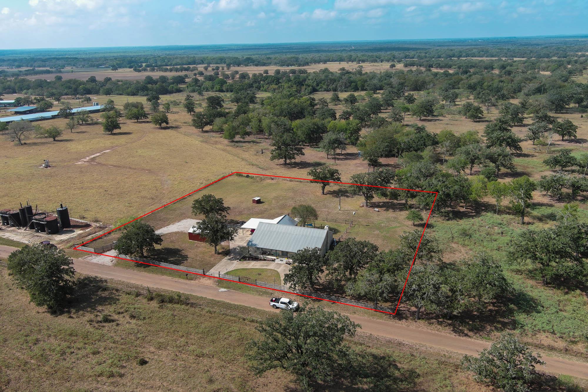 8500 Rosanky Rd, Waelder, TX 78959