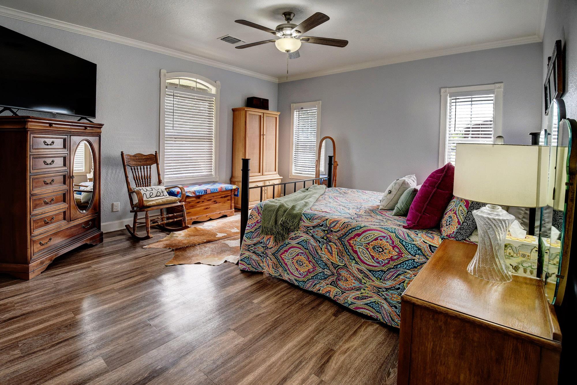 8500 Rosanky Rd, Waelder, TX 78959