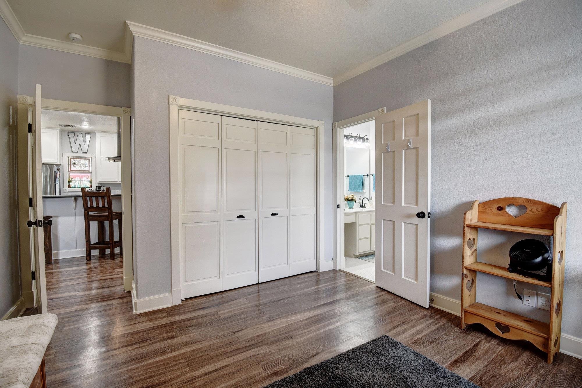 8500 Rosanky Rd, Waelder, TX 78959