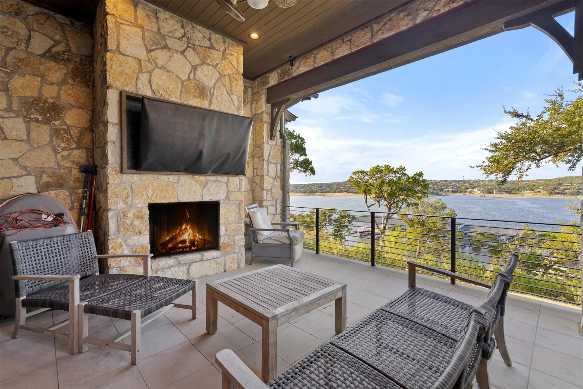 19412 Los Alamitos Ln # 28, Spicewood, TX 78669