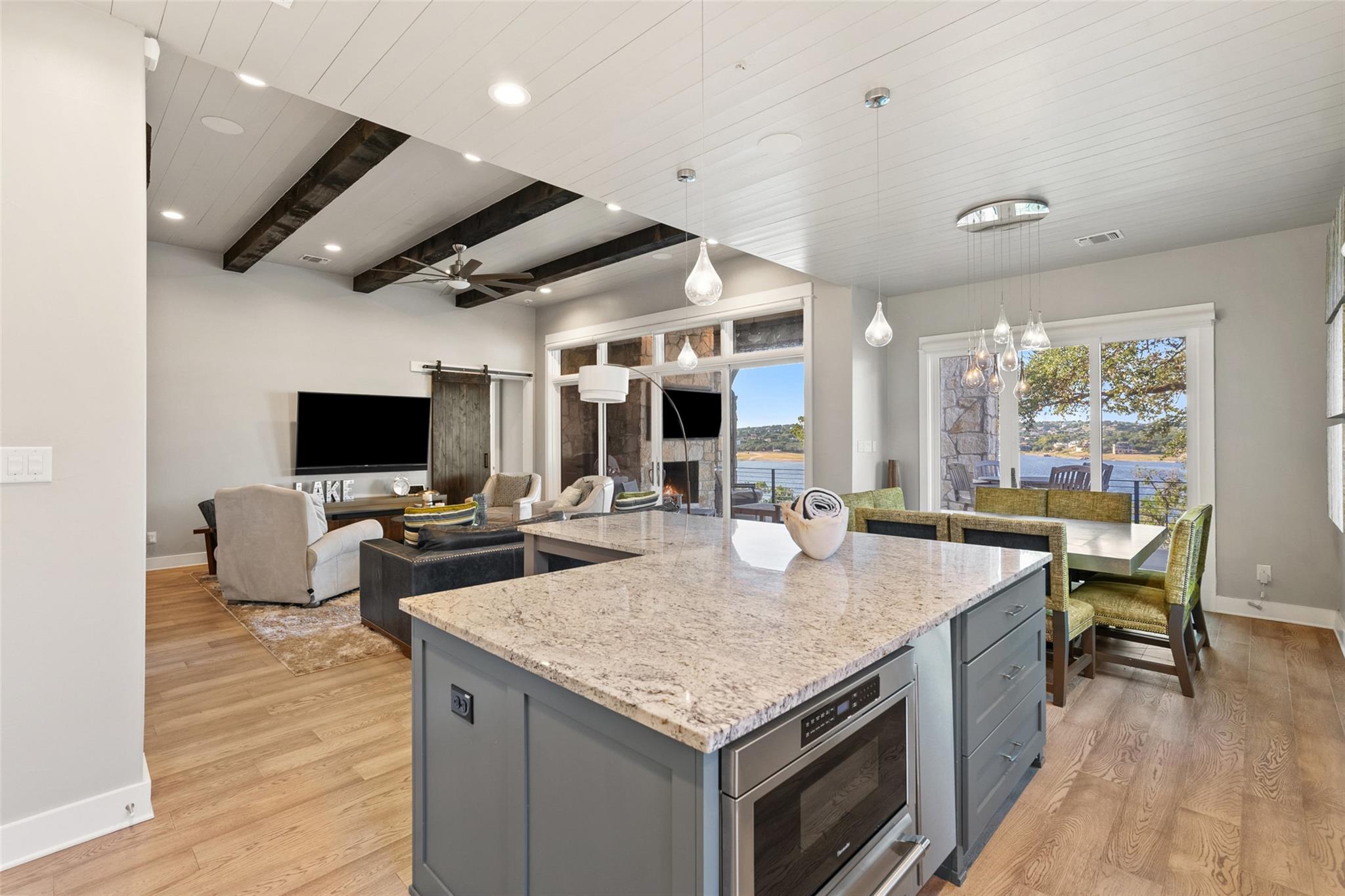 19412 Los Alamitos Ln # 28, Spicewood, TX 78669