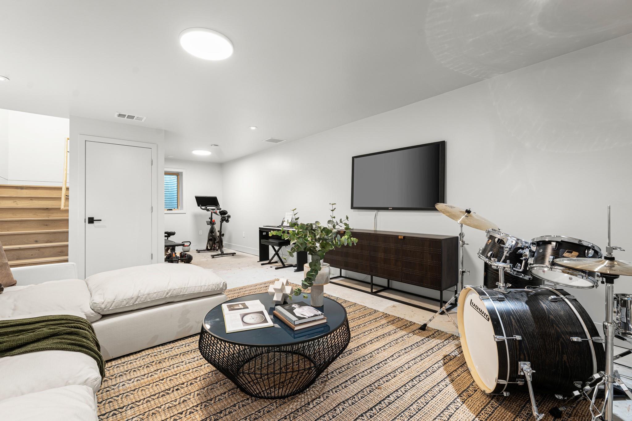 2504 Wilke Dr, Austin, TX 78704