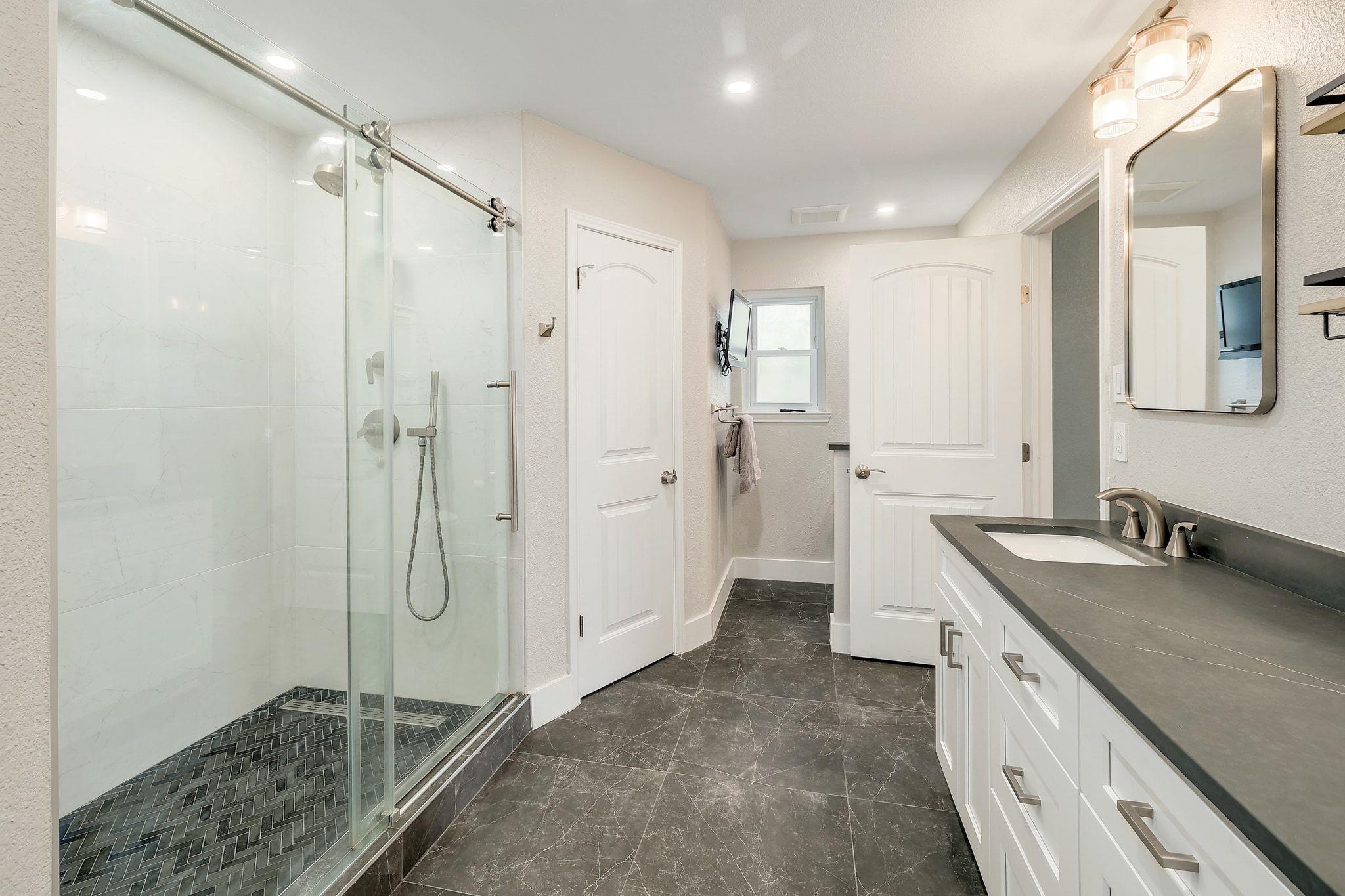 7104 Rusty Fig Dr, Austin, TX 78750