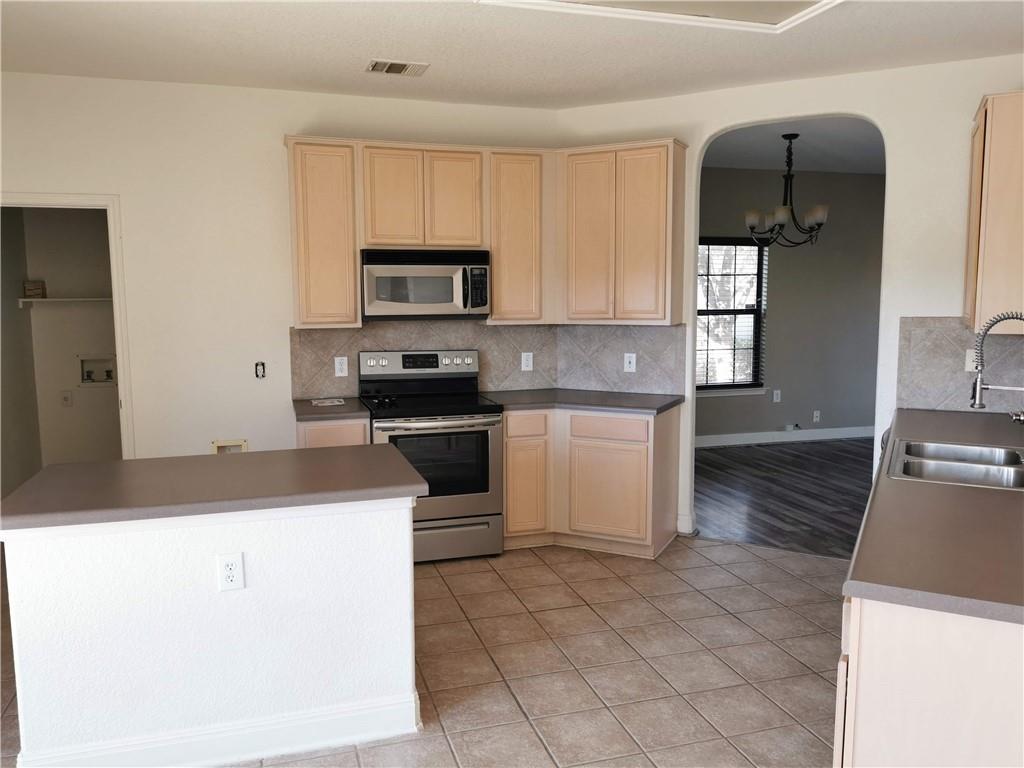 12909 Perconte Dr, Del Valle, TX 78617