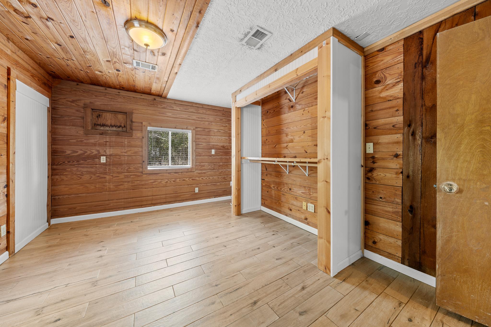 301 Tatum Rd, Martindale, TX 78655