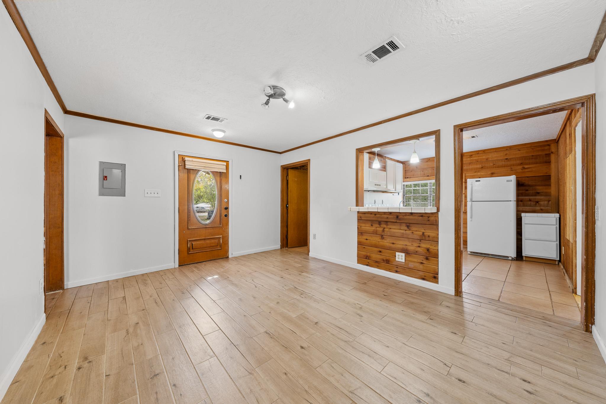 301 Tatum Rd, Martindale, TX 78655