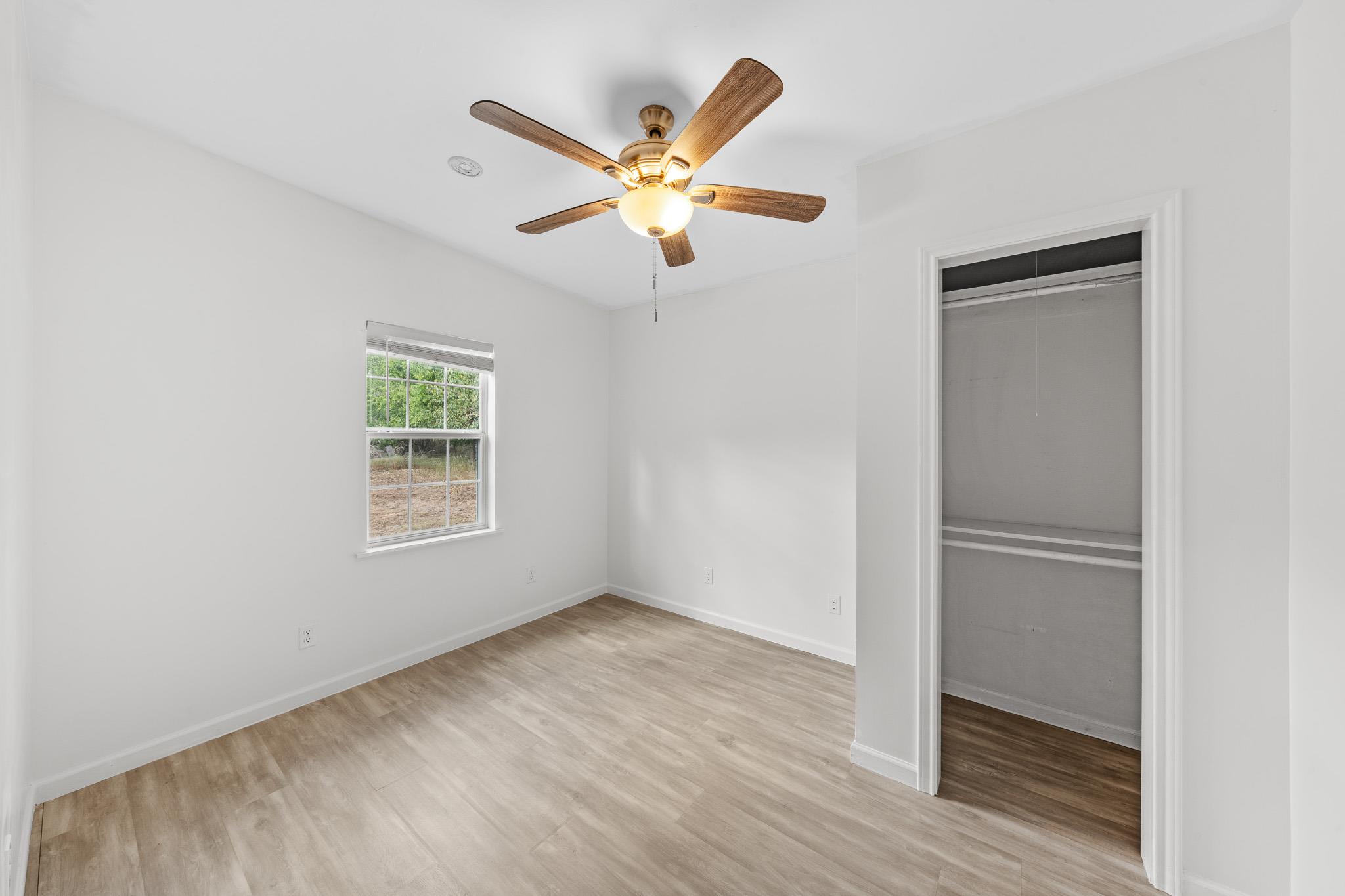 301 Tatum Rd, Martindale, TX 78655