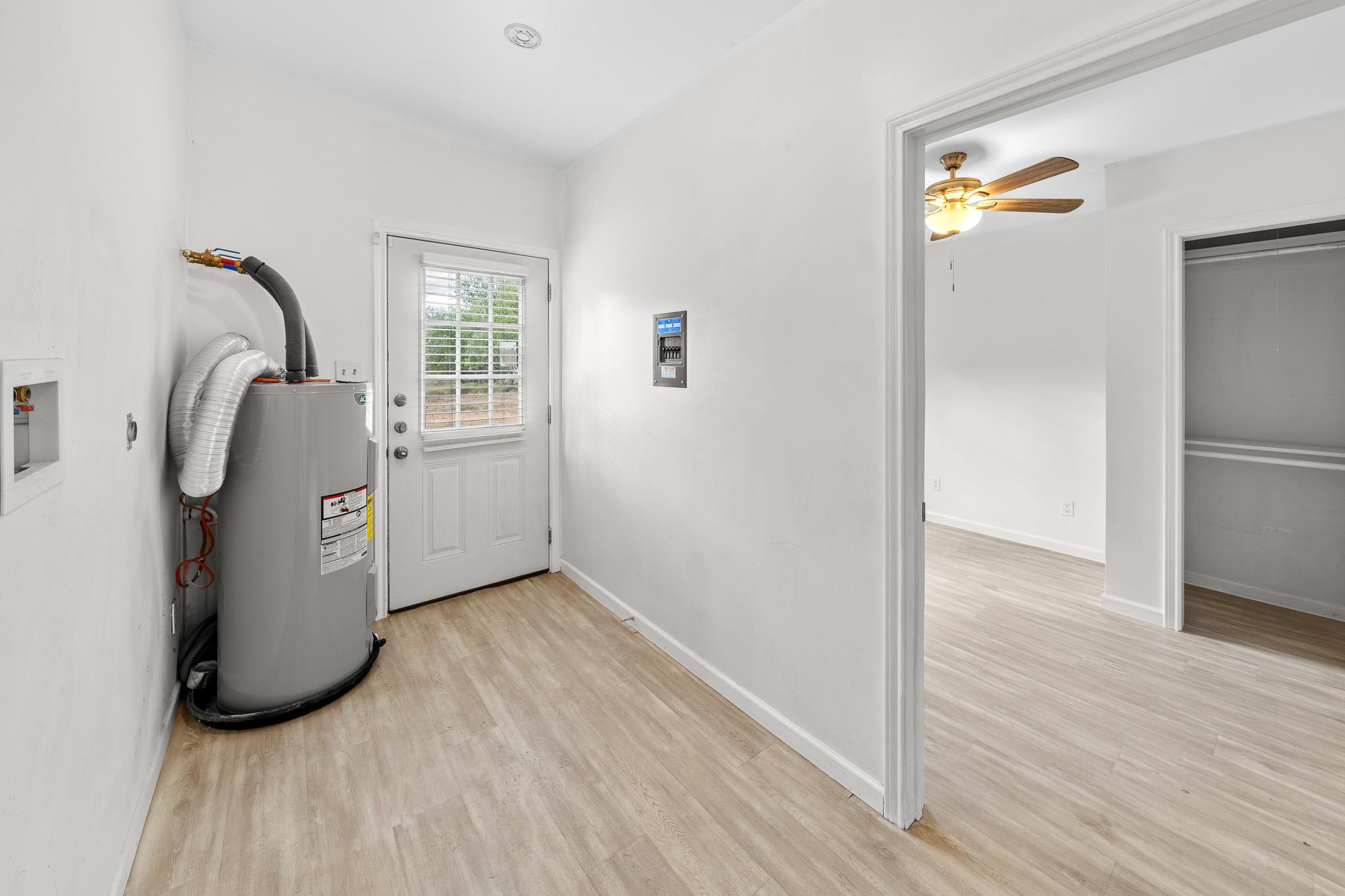 301 Tatum Rd, Martindale, TX 78655